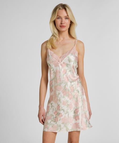 Satynowa Koszulka Nocna w Kwiatowy Wz&oacute;r, Biały