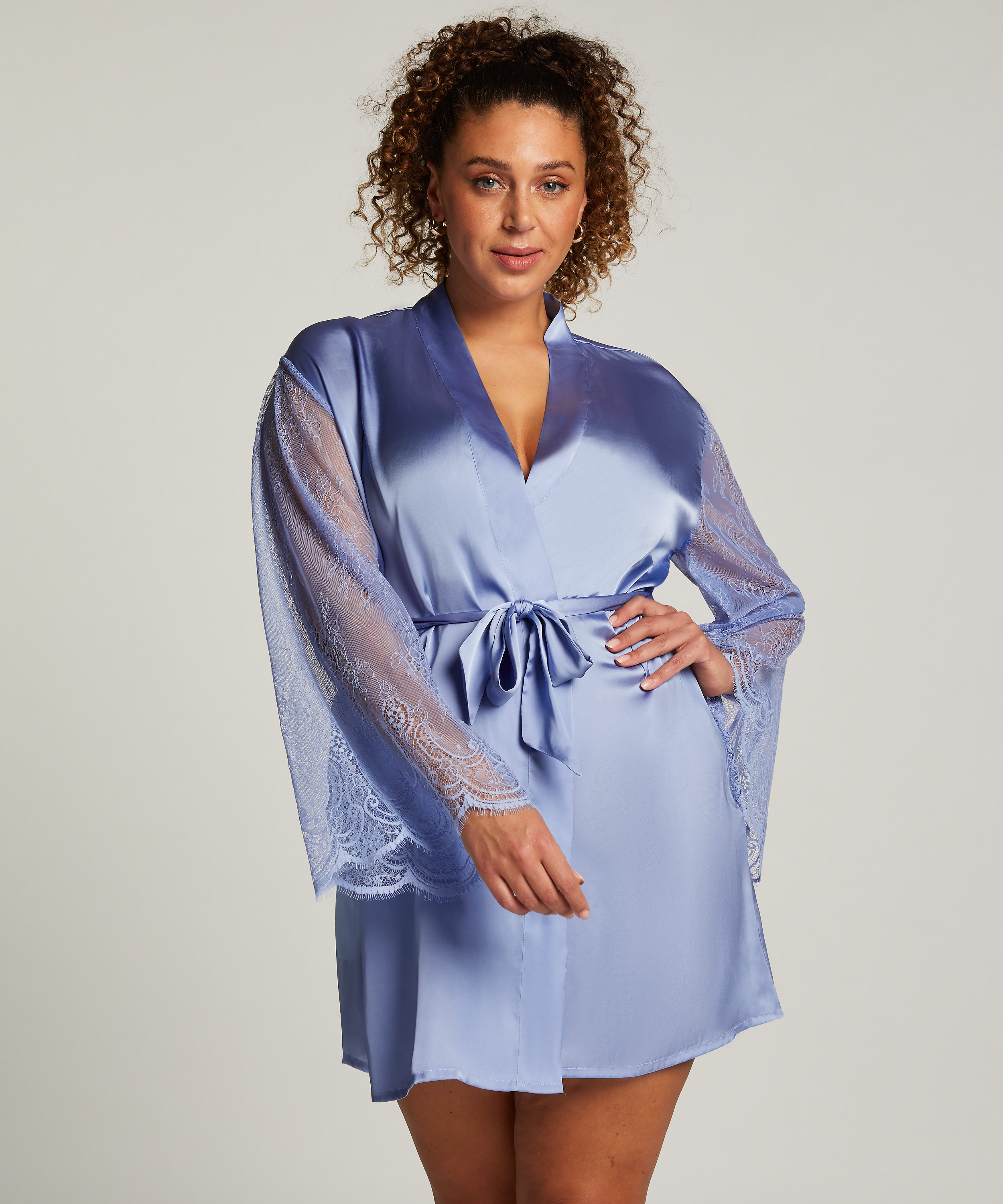 Satynowe kimono, Niebieski, main