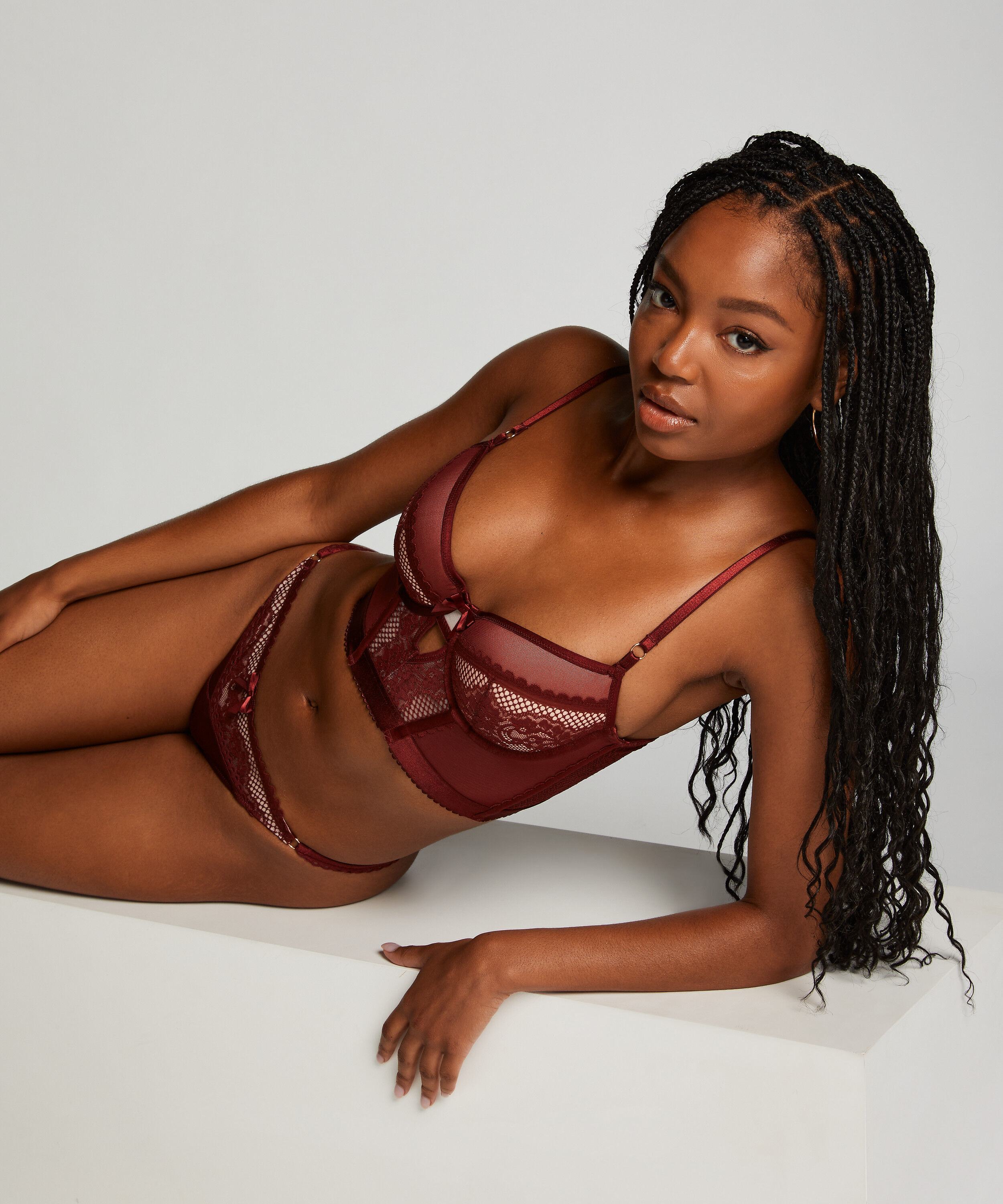 Biustonosz usztywniany z fiszbinami longline Malika, Czerwony