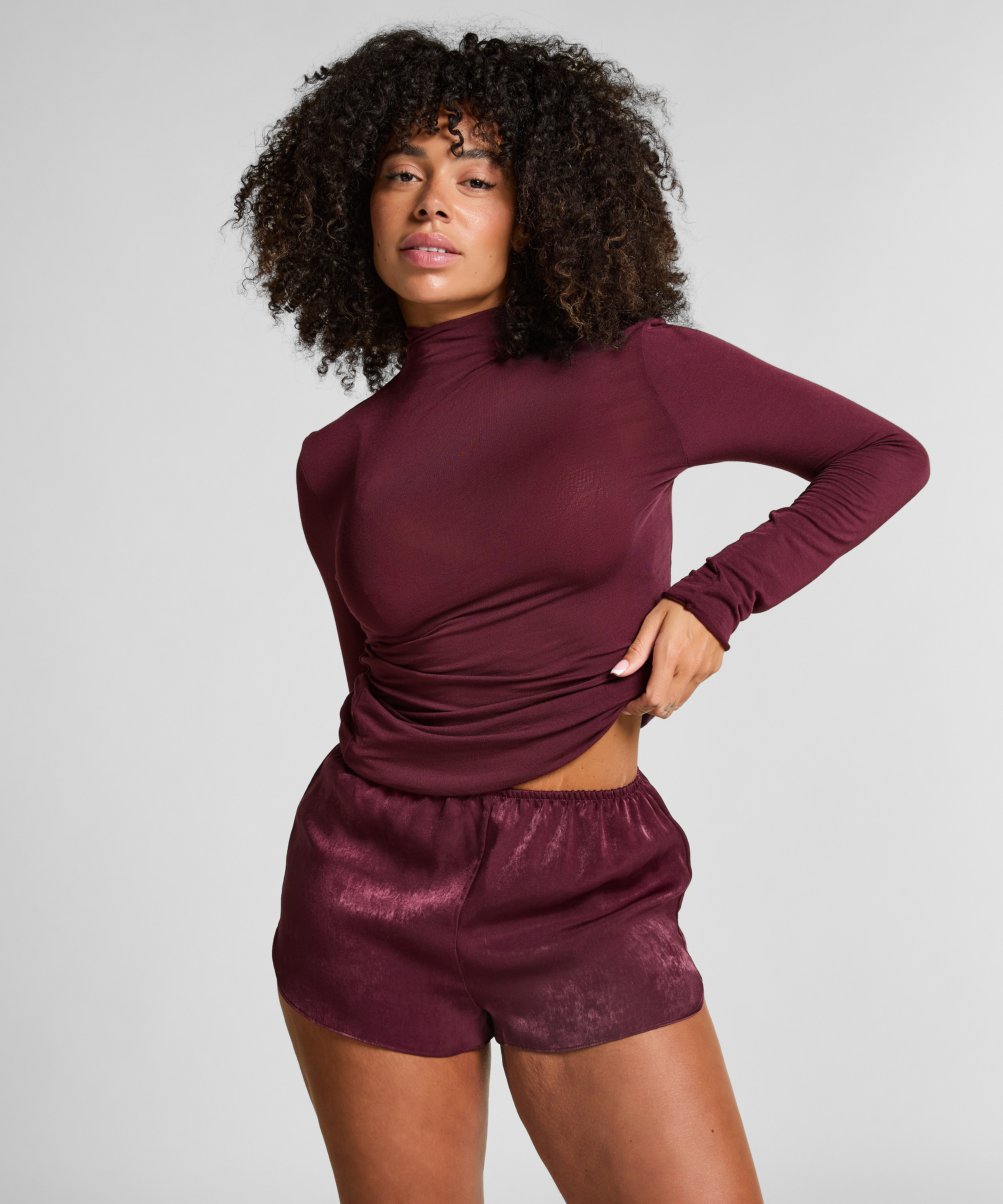 Satynowe szorty Minimal, Fioletowy, main