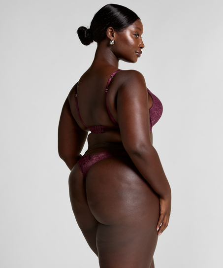 Stringi Isadora, Czerwony