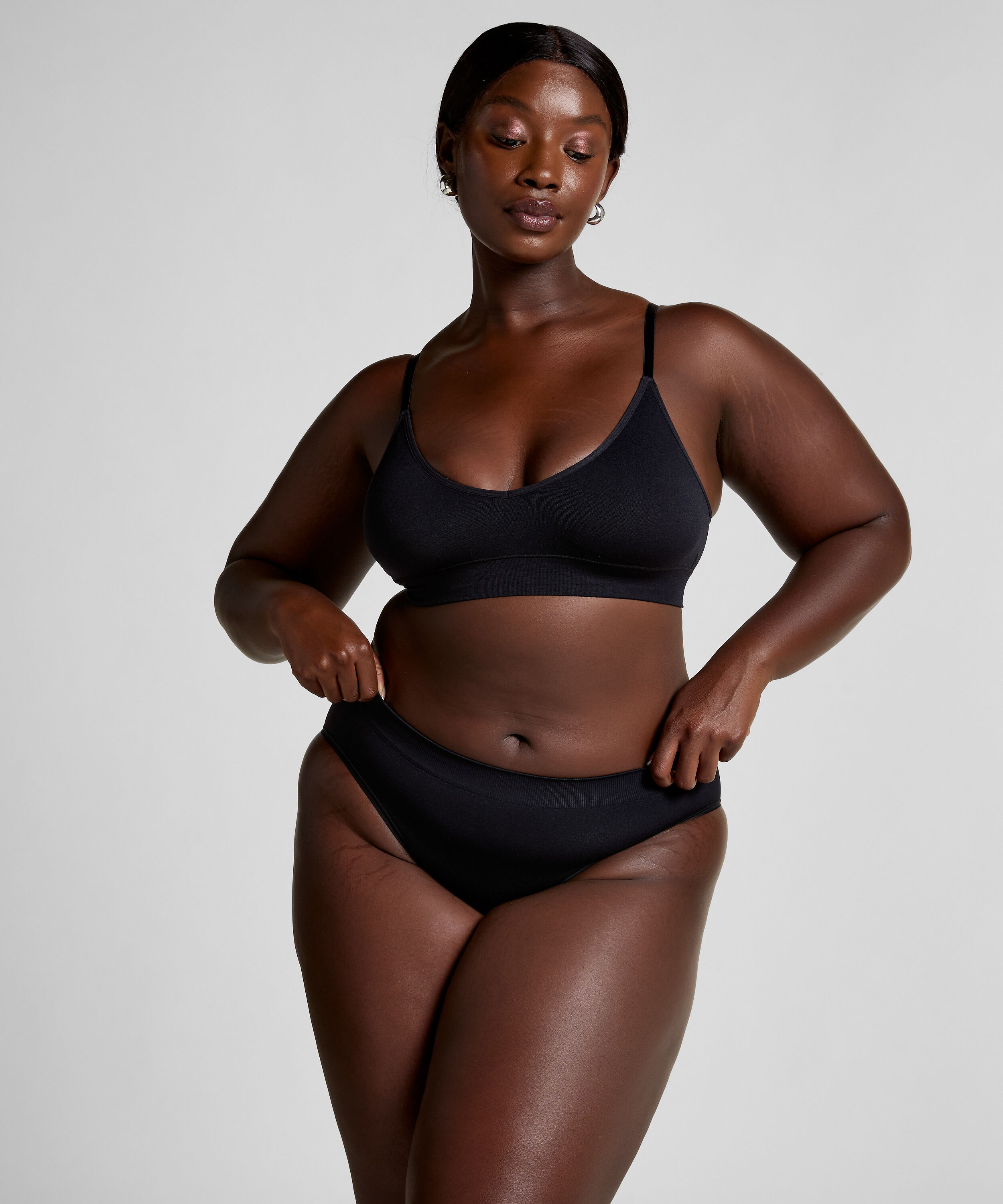 Wysokie majtki Dide, Czarny