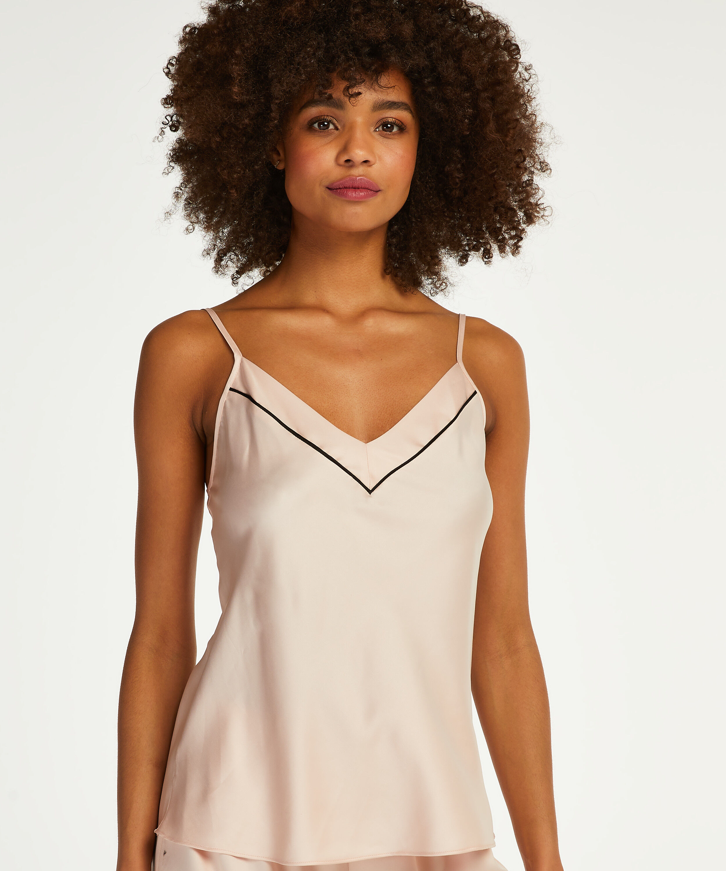 Satynowa kokarda, R&oacute;żowy