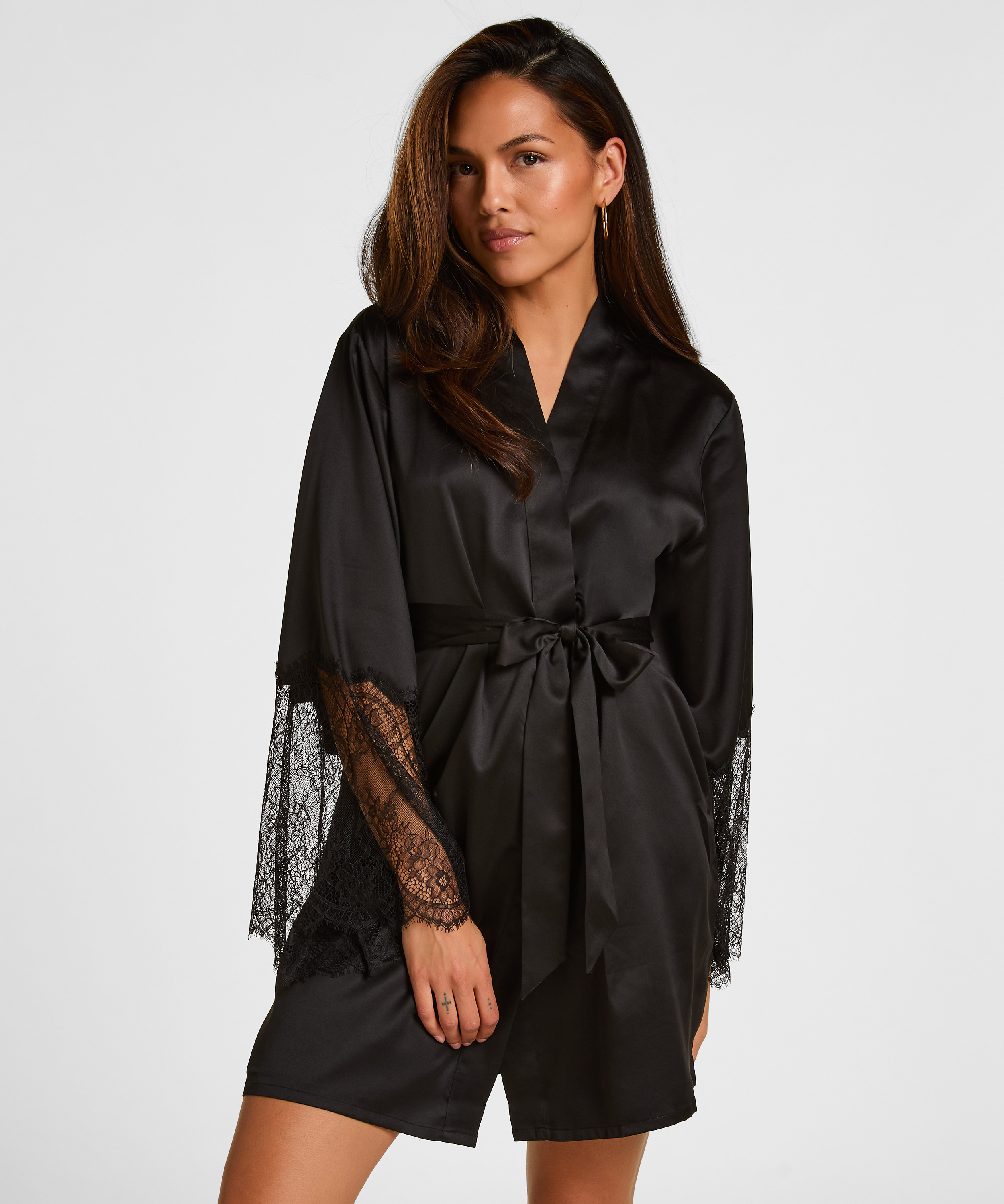 Satynowe kimono, Czarny, main