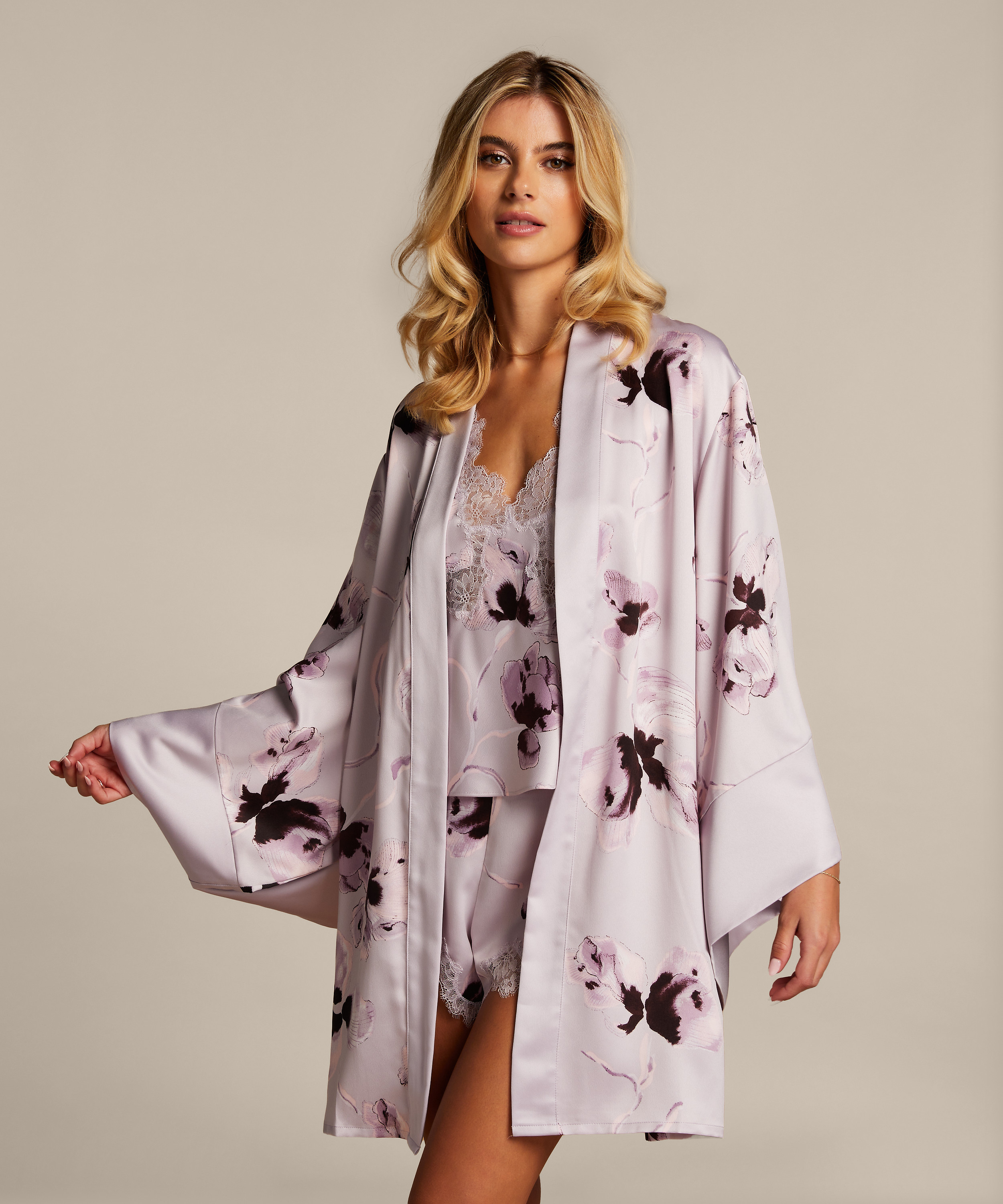 Satynowe kimono, Fioletowy, main