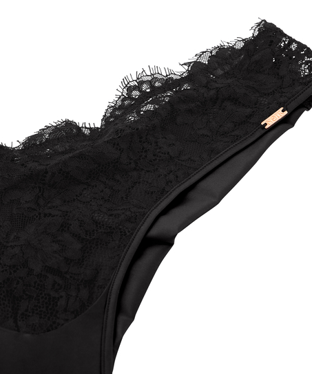 Brazyliany Chalice, Czarny