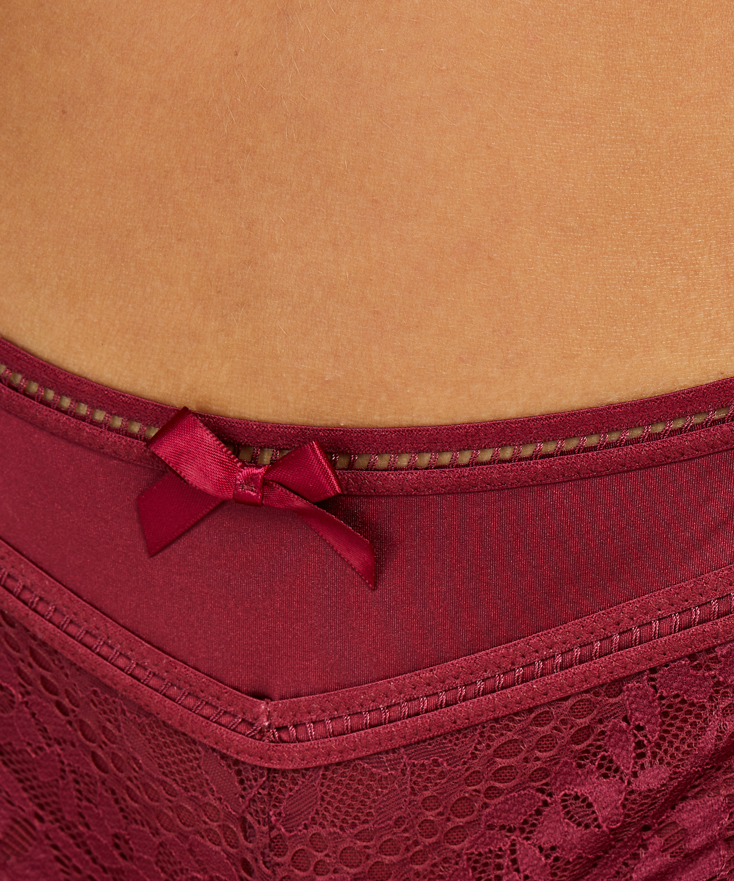 Brazyliany Elise, Czerwony, main