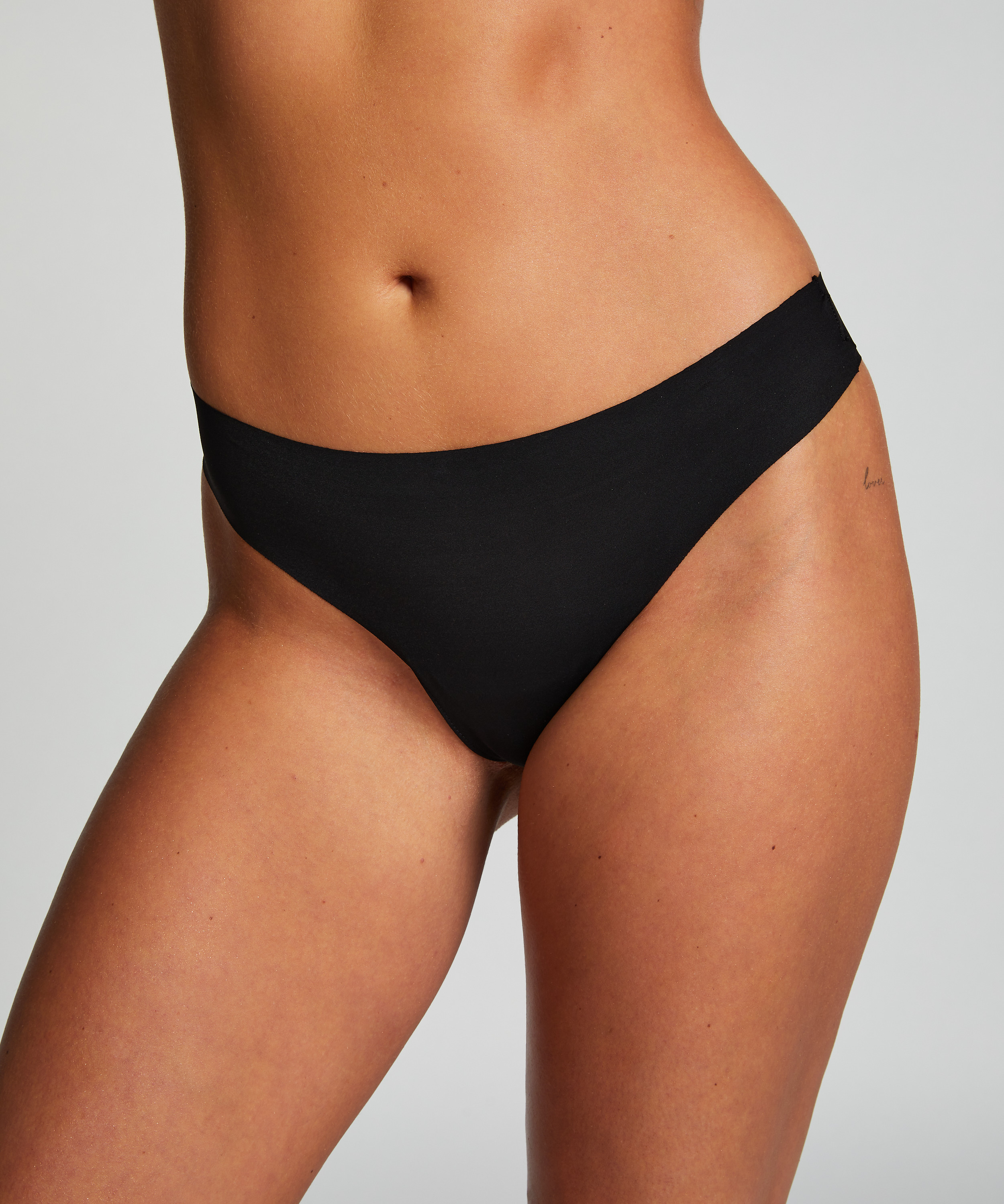 Niewidzialne stringi basic, Czarny, main