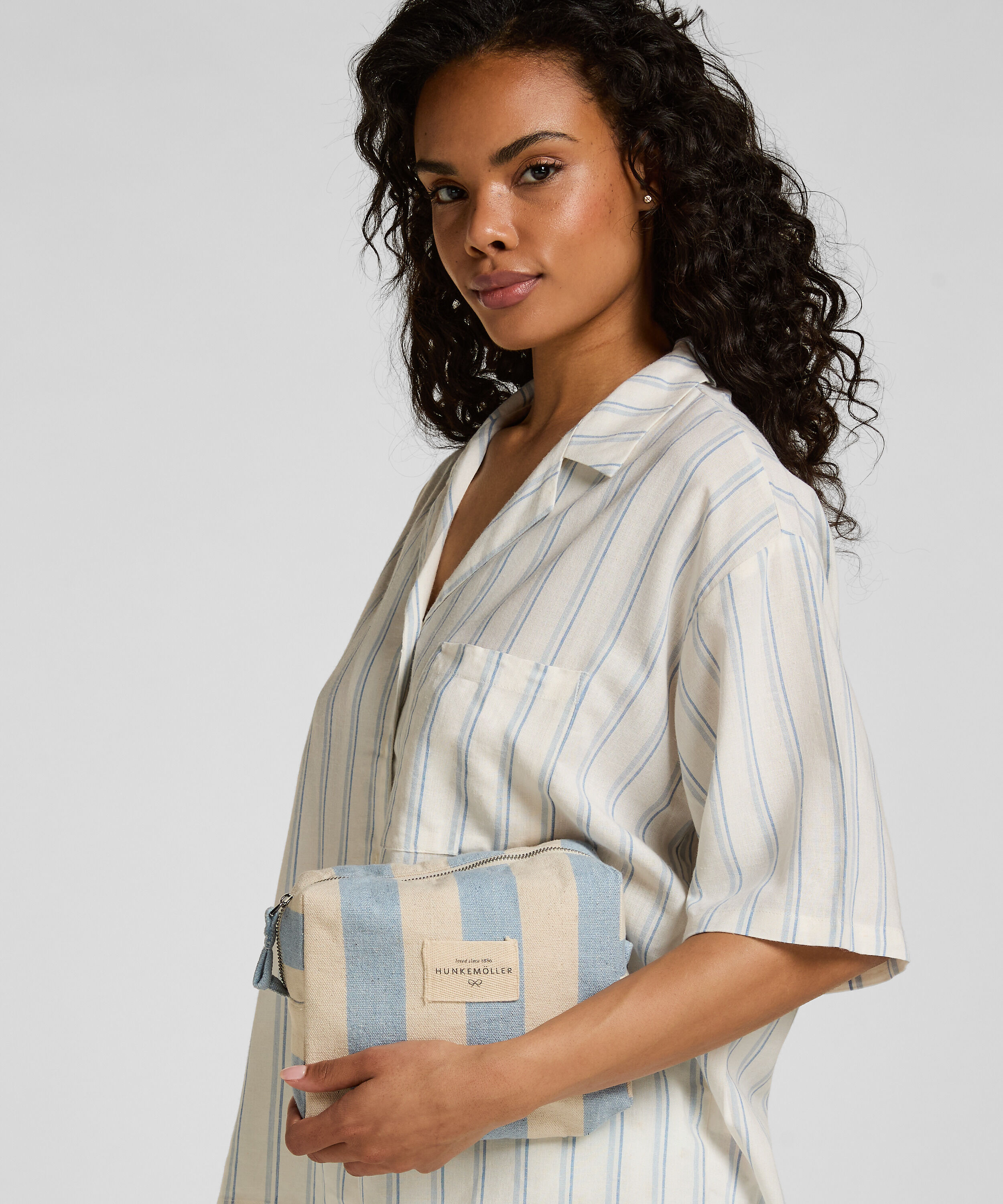 Kosmetyczka, Niebieski