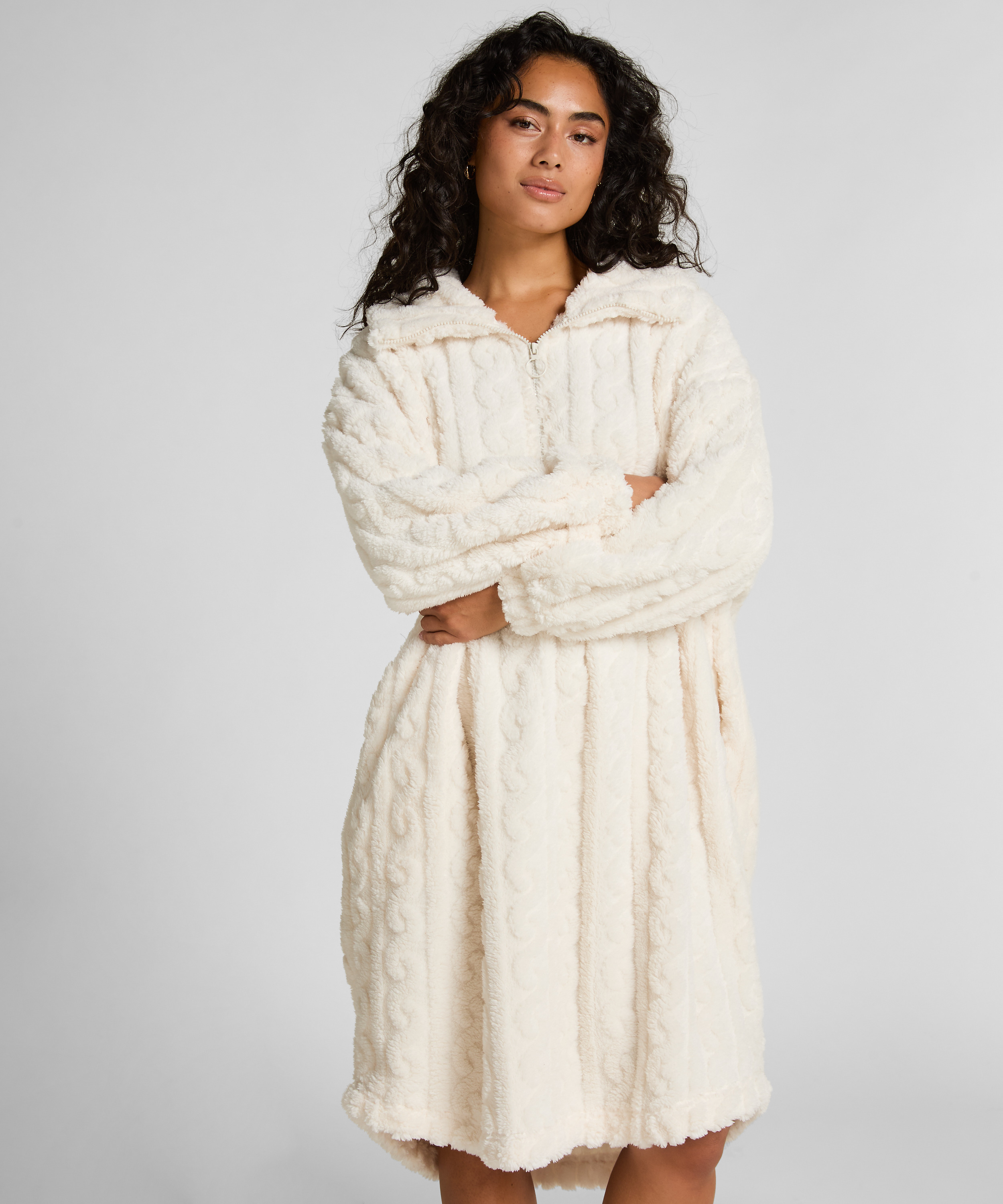 Poncho z Polarowego Splotu Warkoczowego, Biały, main