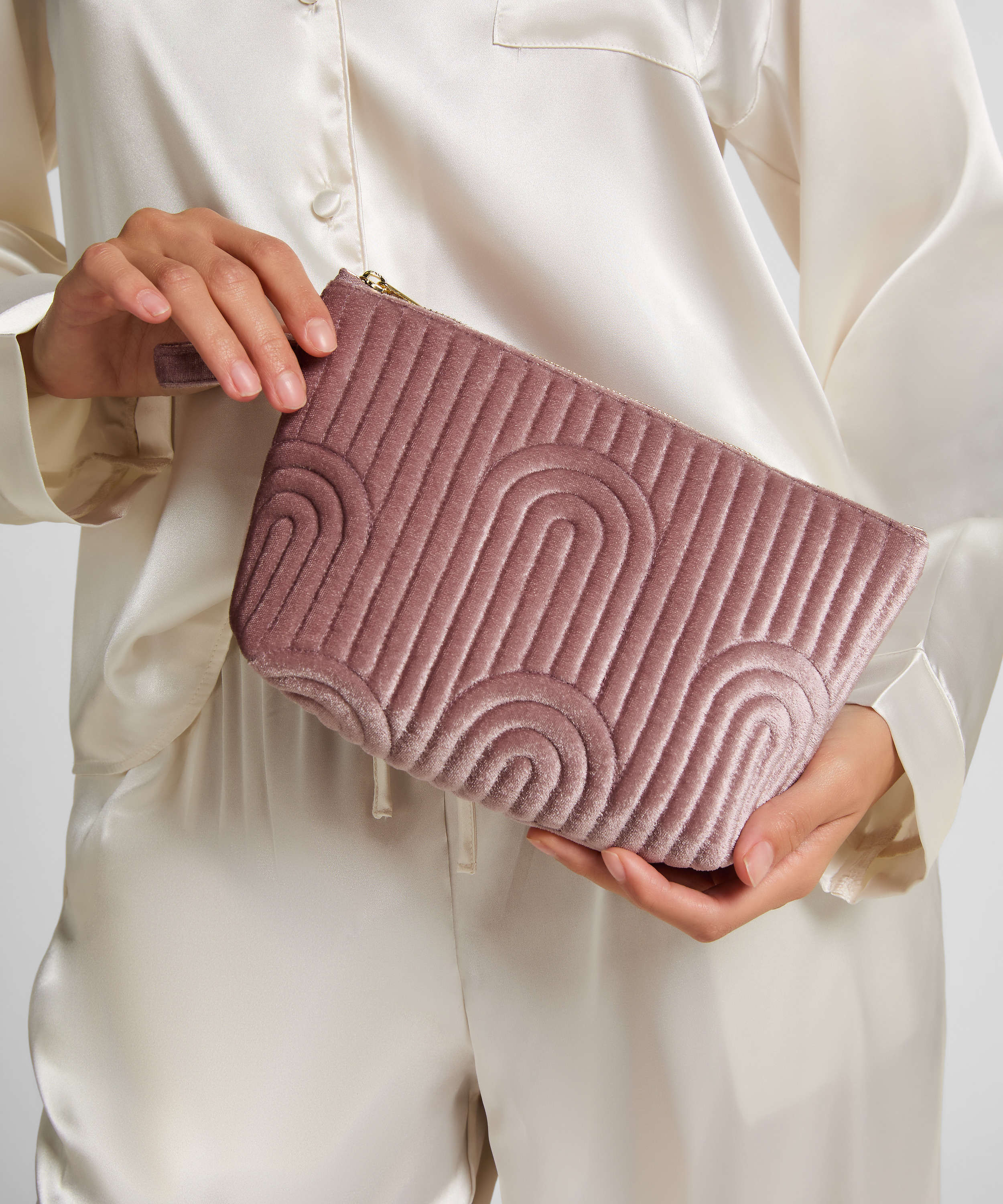 Welurowa kosmetyczka mała, Fioletowy, main