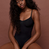 Bezszwowe wzmacniające body z wysokimi wycięciami, Czarny