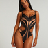 Body Nisha, Czarny