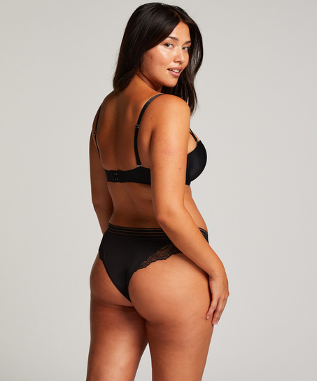 Brazyliany Sully, Czarny