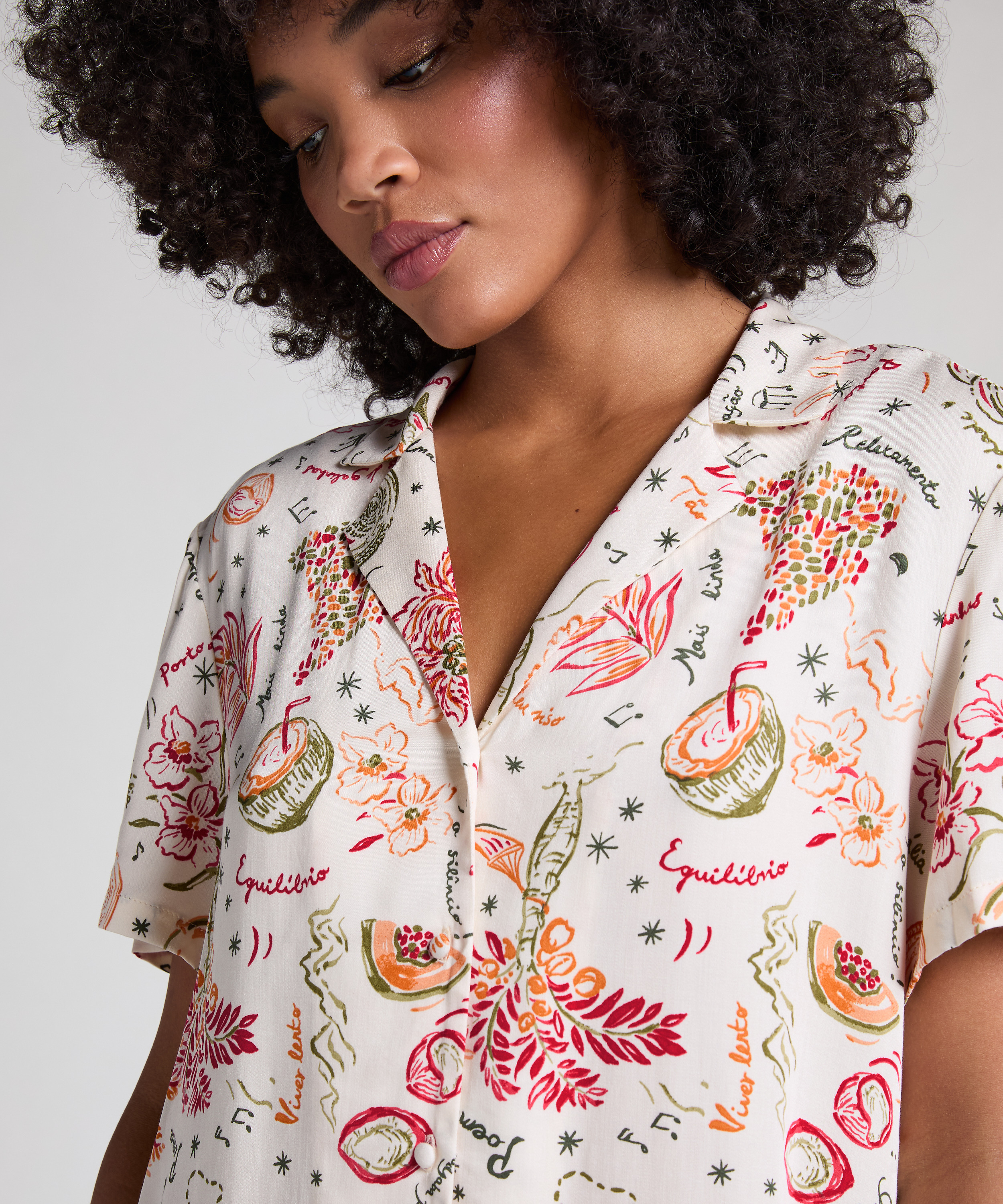 Satynowa narzutka, Biały, main