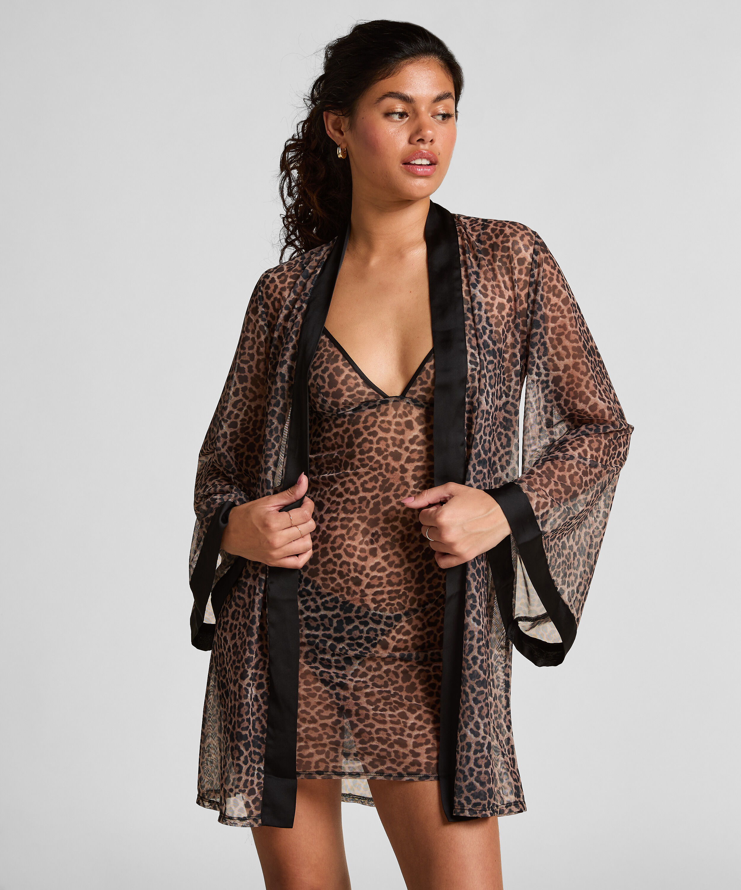 Kimono z siateczki w panterkę, Czarny