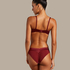 Zoe High Brazilian, Czerwony