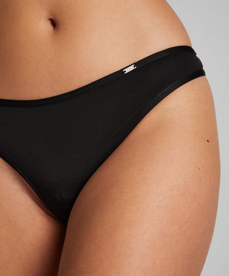 2 pary string&oacute;w Angie, Czarny