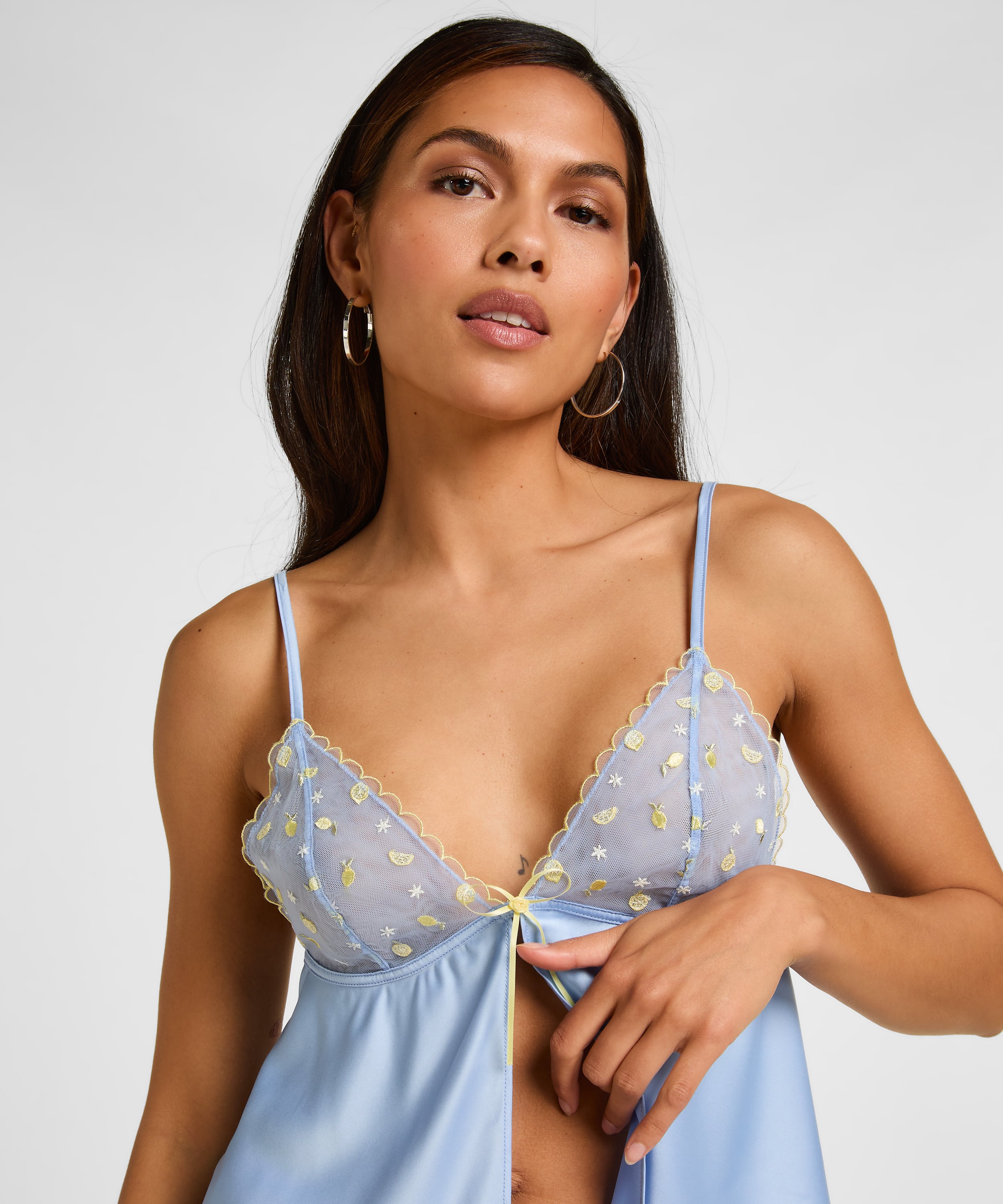 Cami Harriet, Niebieski, main