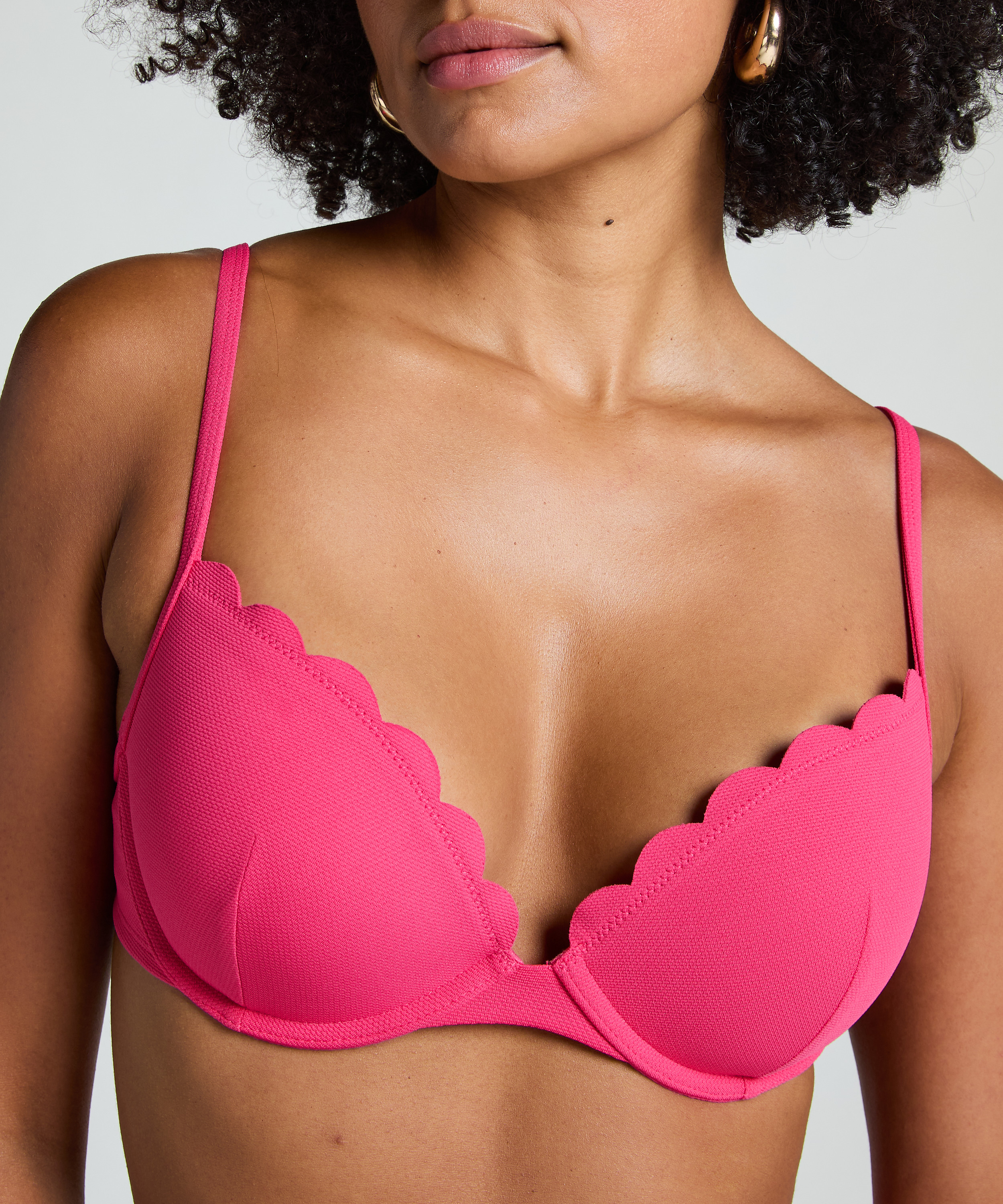 G&oacute;ra od bikini push-up z fiszbinami, z falowanym brzegiem, miseczki A &ndash; E, R&oacute;żowy, main