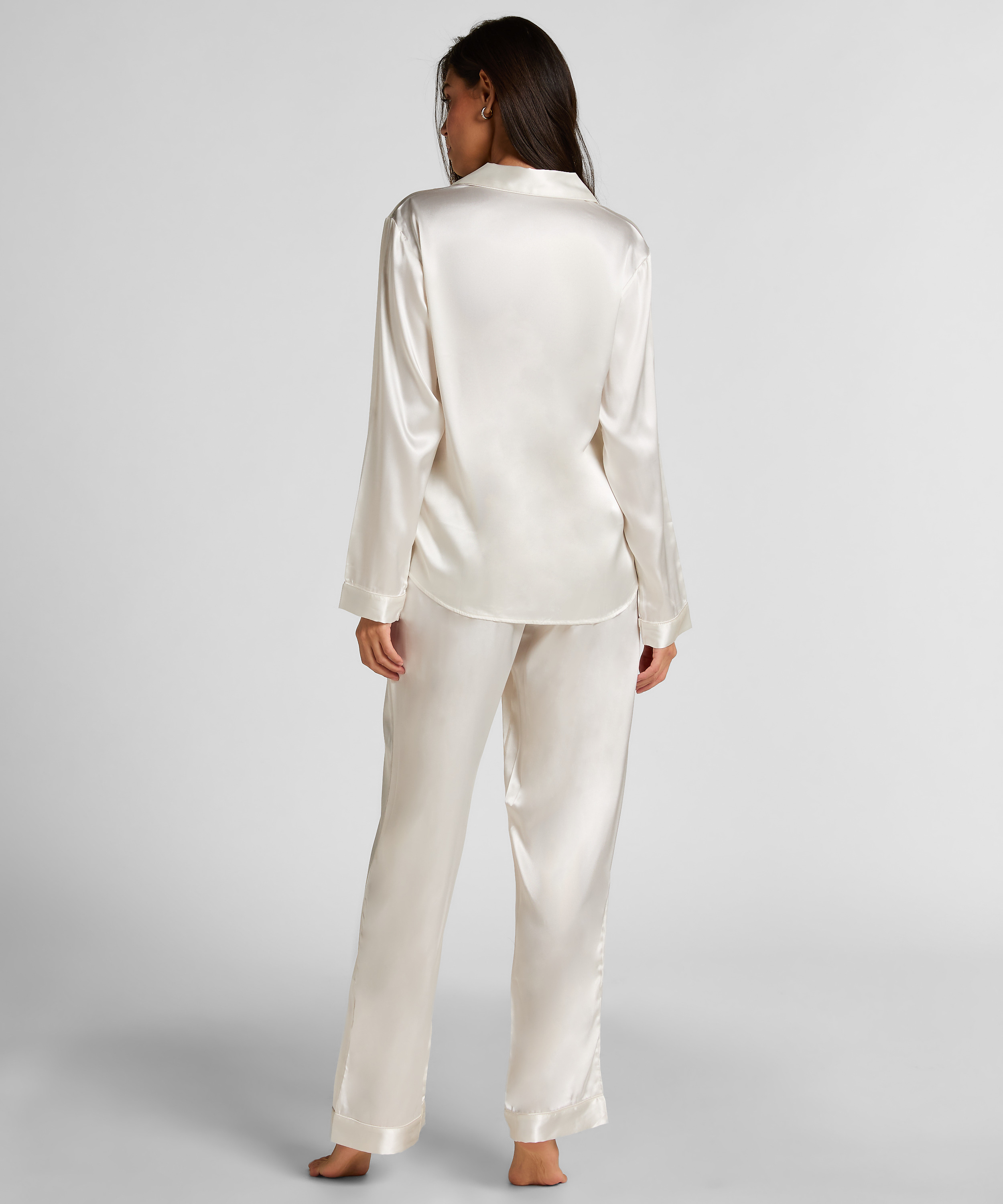 Zestaw piżamowy z błyszczącej satyny, Biały, main