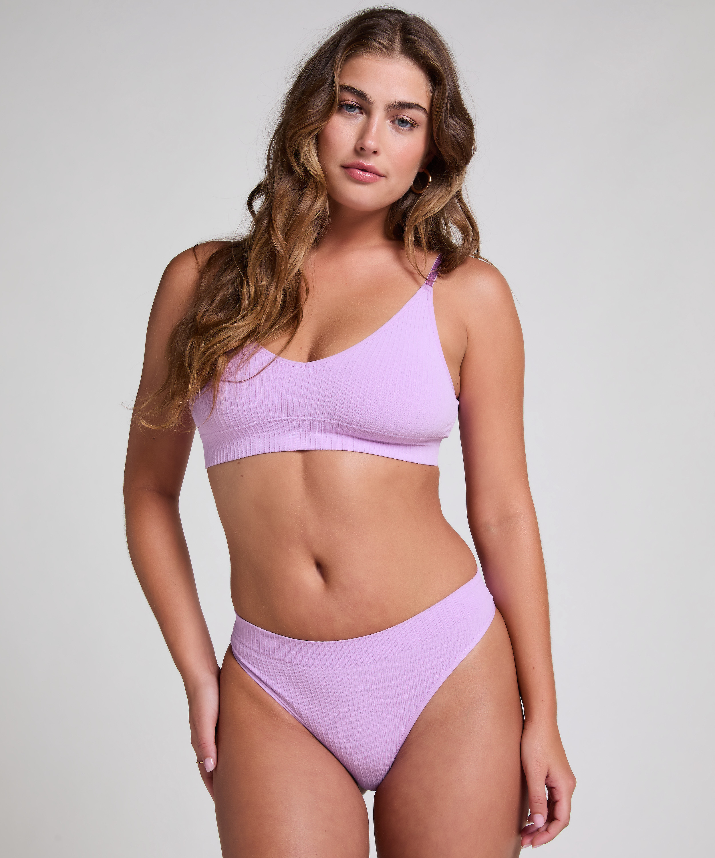 Wysoko wycięte stringi Dianne, Fioletowy, main