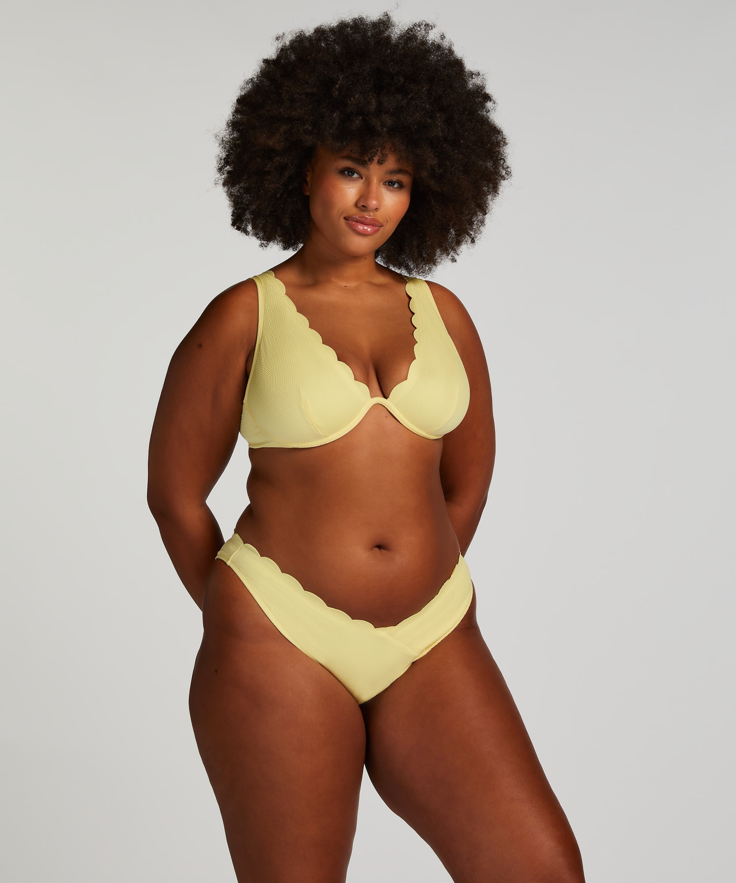 Majtki Bikini Wysoko Krojona Scallop, Ż&oacute;łty, main