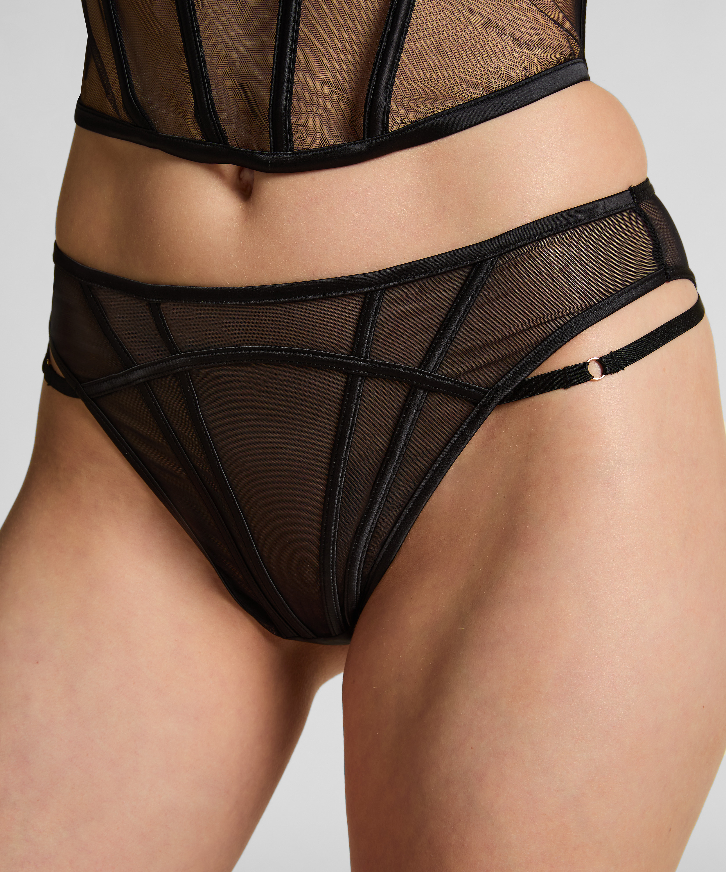 Brazyliany Marie, Czarny, main