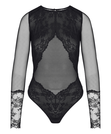 Body Naomi, Czarny