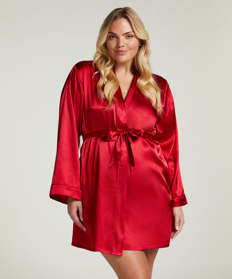 Satynowe kimono, Czerwony