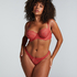 Brazyliany Lorna, Czerwony