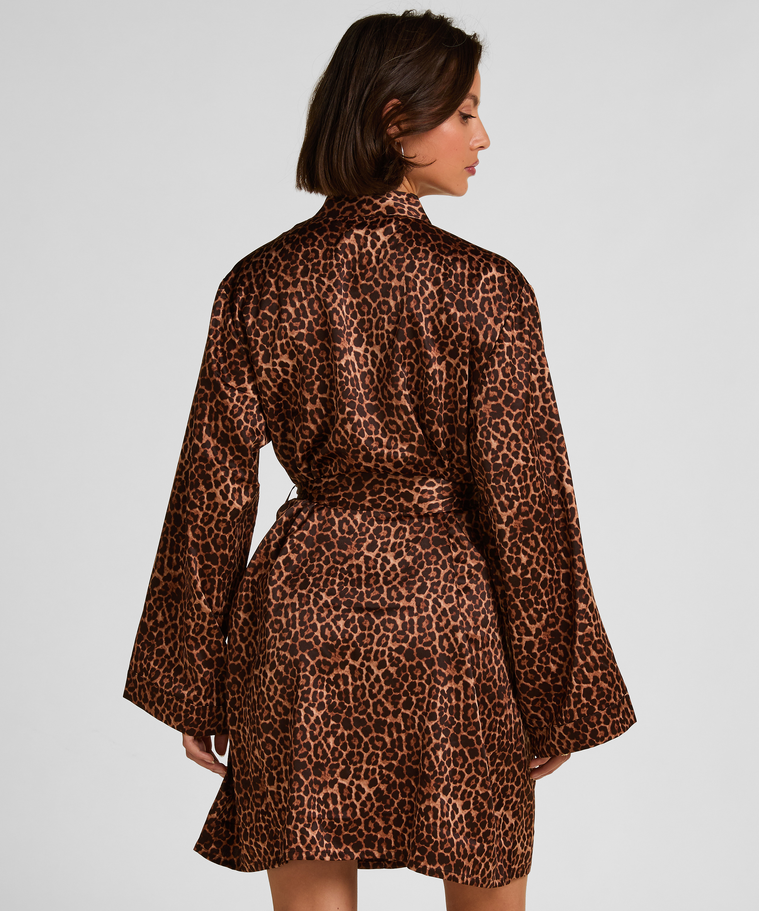 Satynowe kimono, Czarny, main