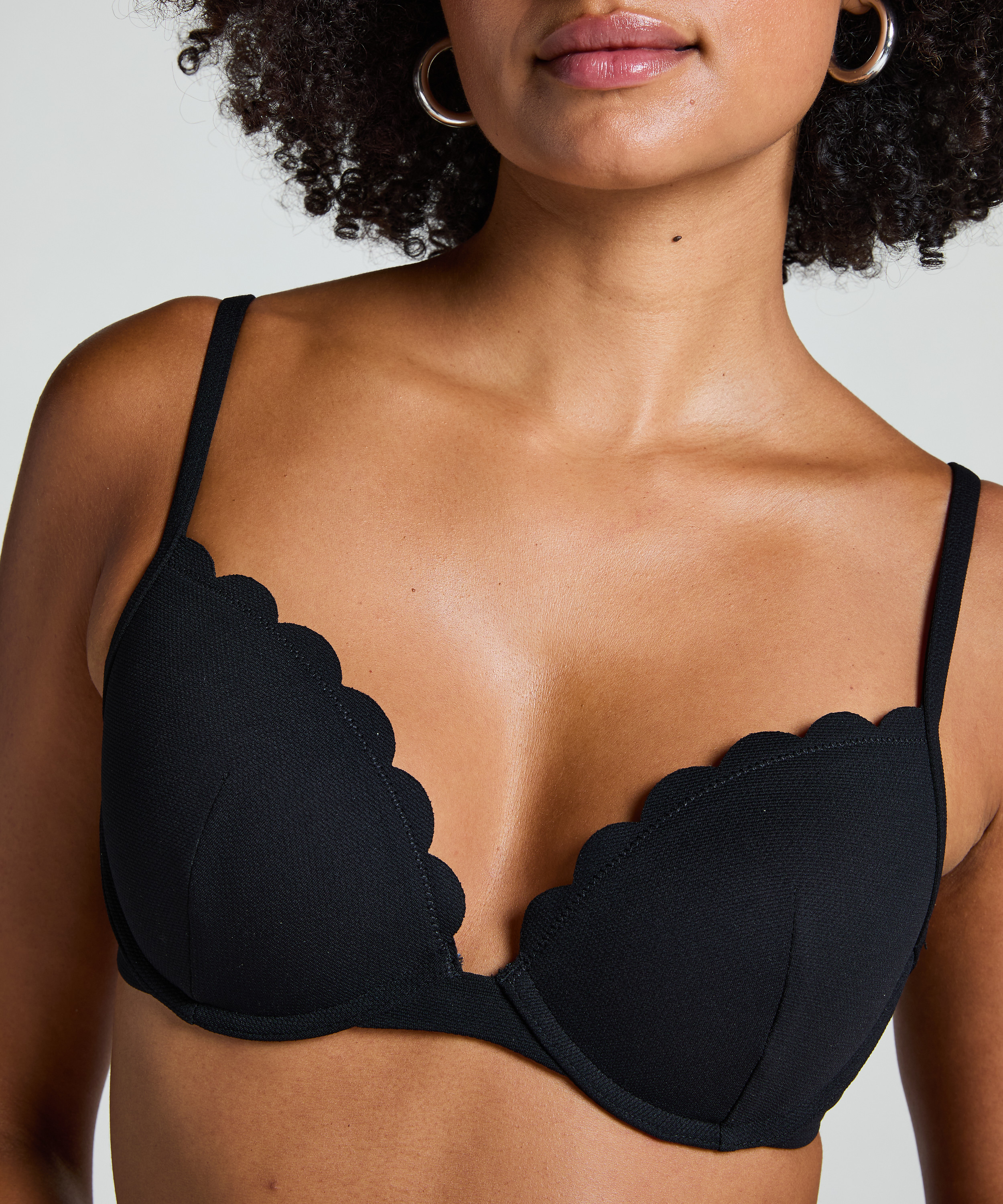 Scallop biustonosz bikini z wkładkami i fiszbinami, Czarny, main