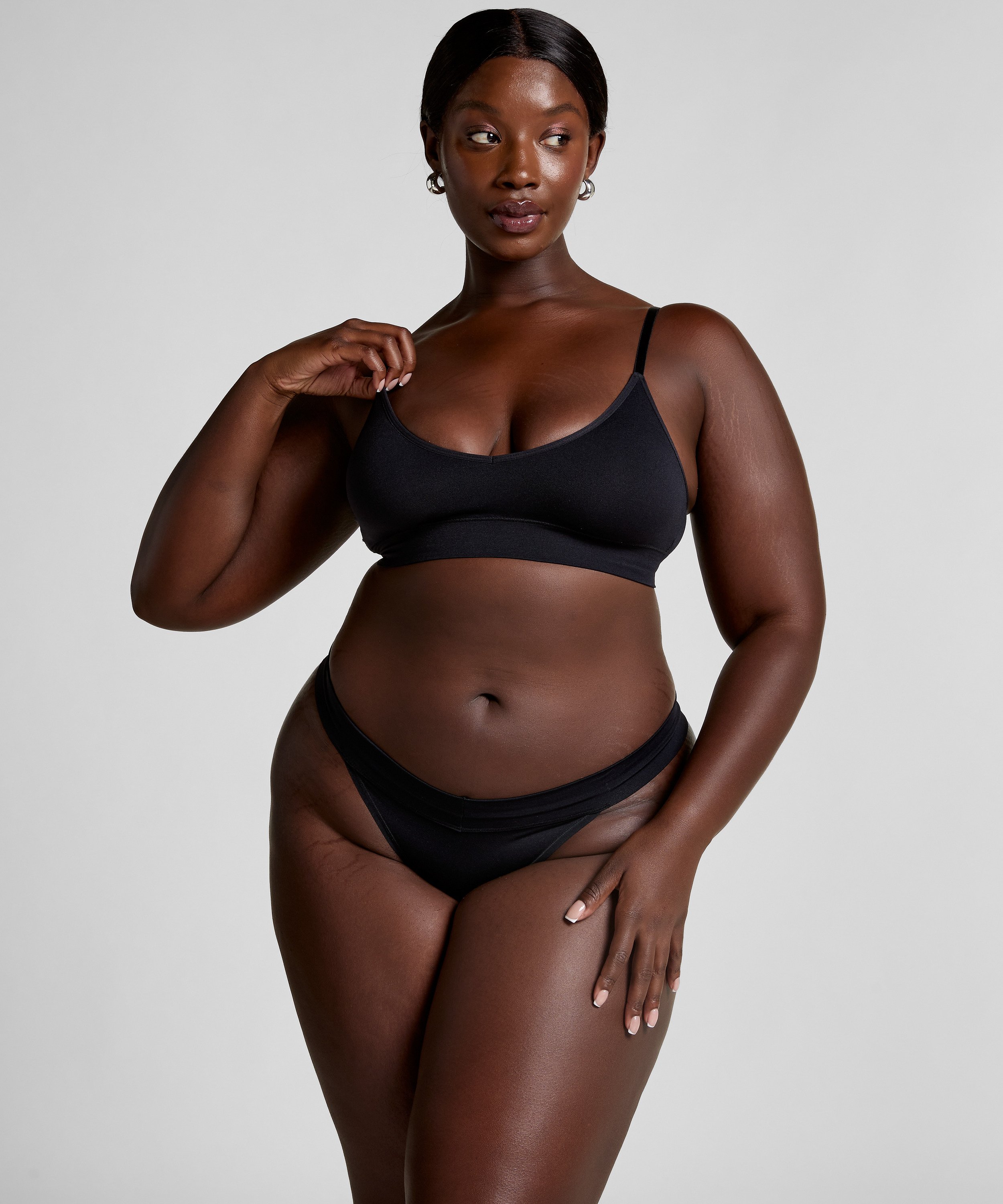 Stringi Dide, Czarny, main