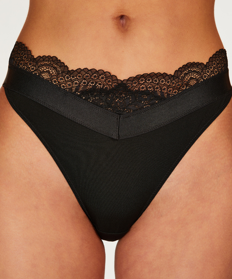 Stringi Cheyenna, Czarny