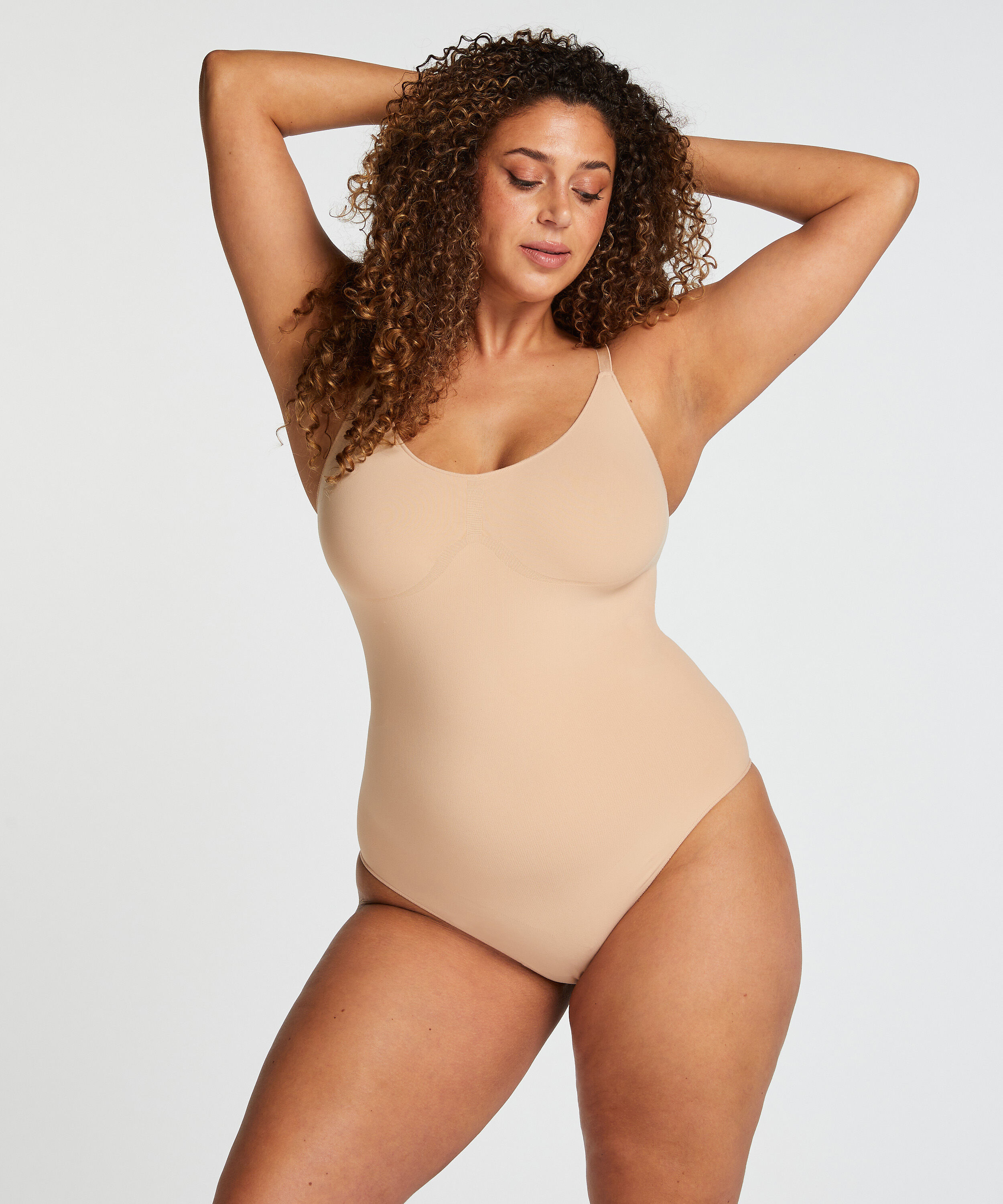 Bezszwowe wzmacniające body z wysokimi wycięciami, Beżowy
