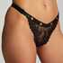Stringi Desire, Czarny