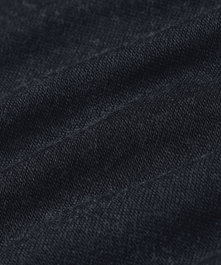 super miękka top z kaszmirem z dekoltem w ł&oacute;dkę, Czarny