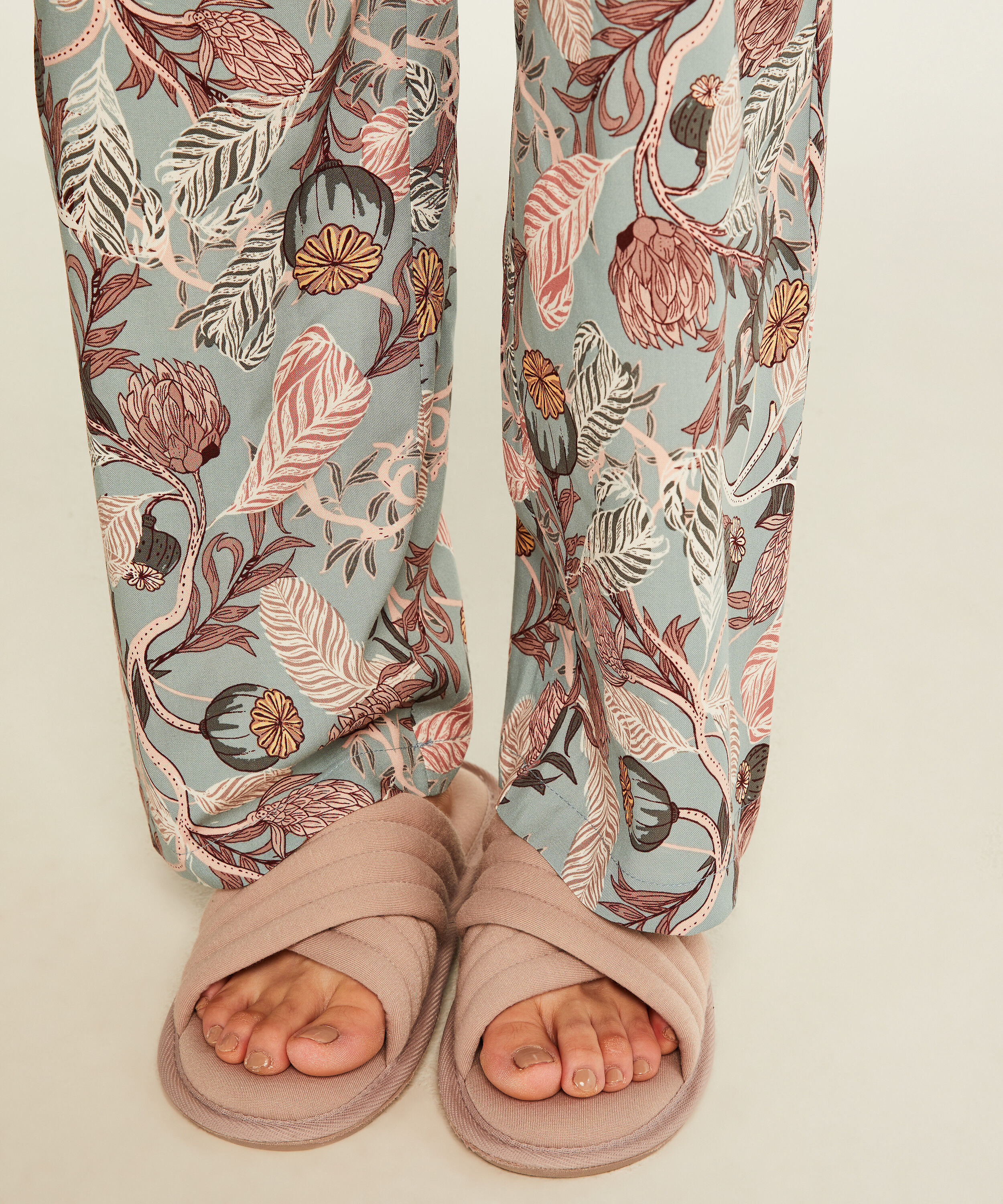 Kapcie Mani, R&oacute;żowy