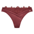 Zoe Thong, Czerwony