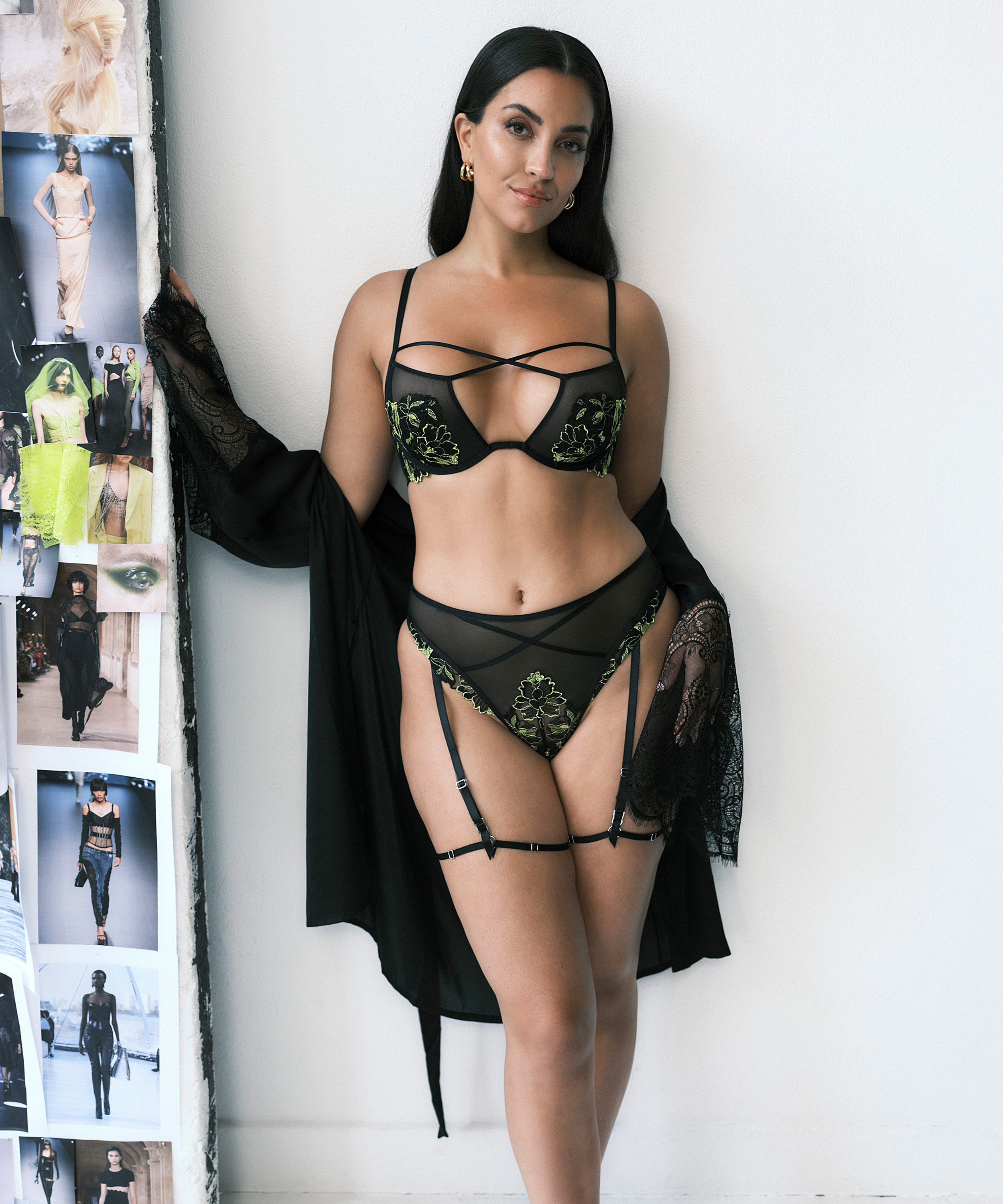 Stringi Feyre, Czarny, main