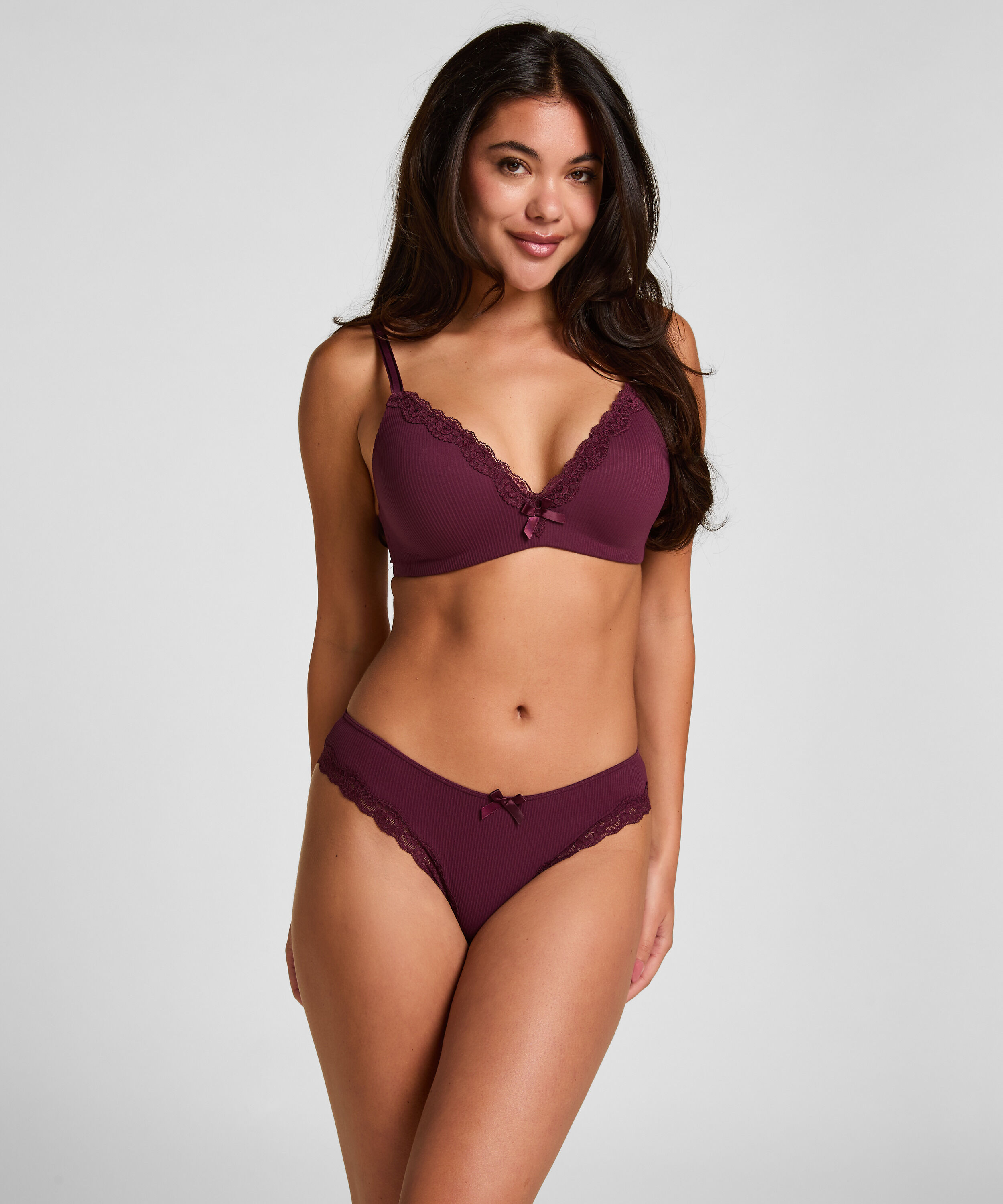 Brazyliany Lola, Fioletowy