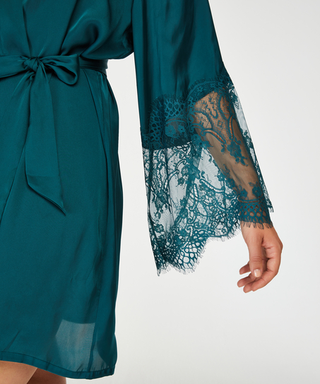 Satynowe kimono, Niebieski