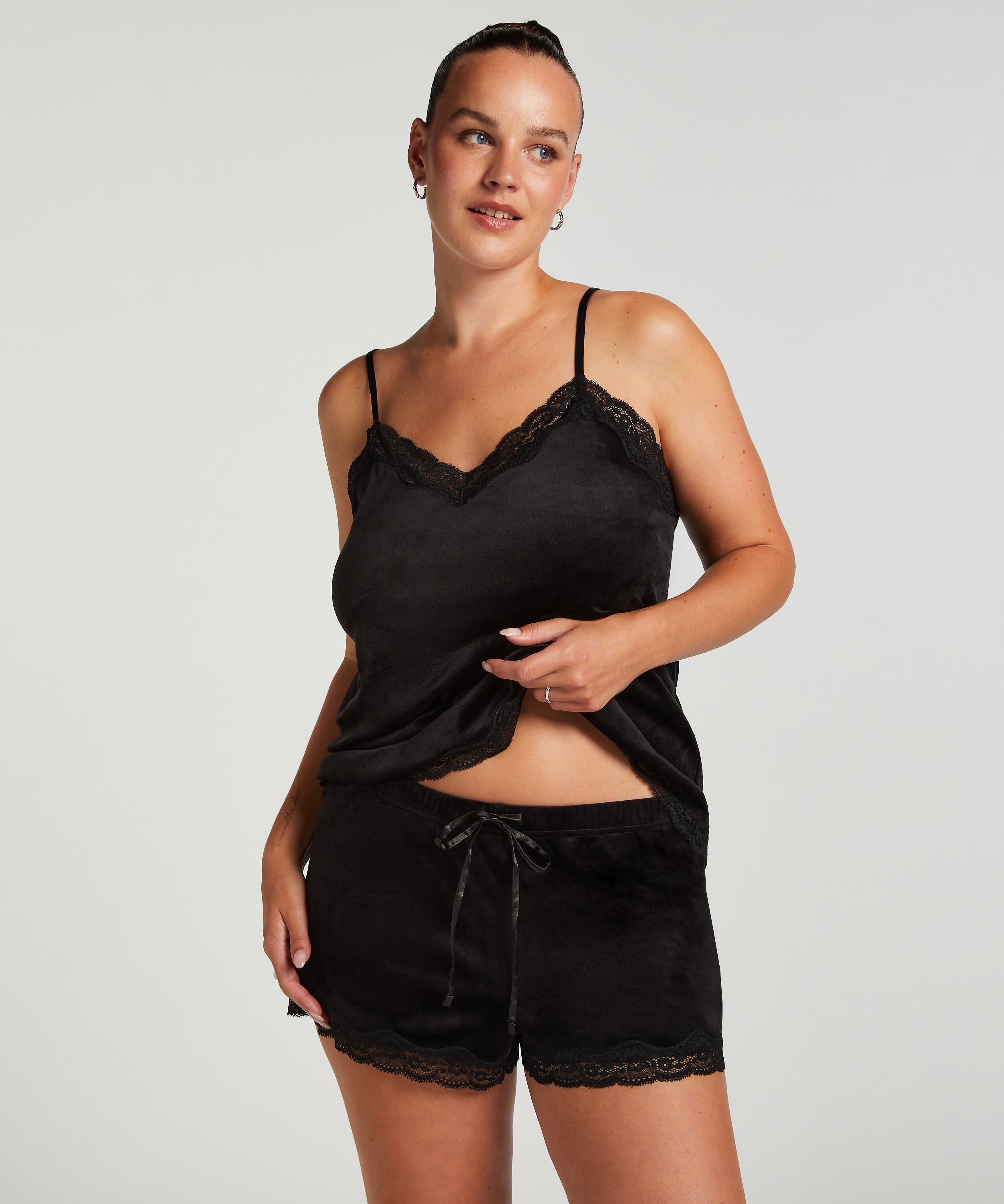 Top z aksamitnej koronki, Czarny, main