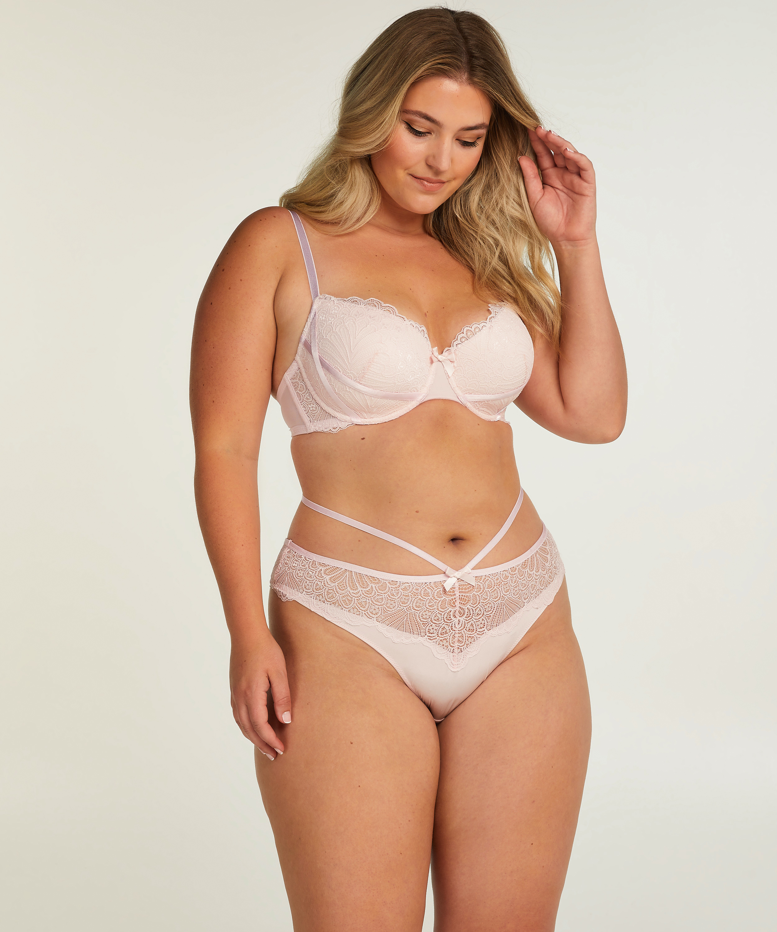 Brazyliany Naomi, R&oacute;żowy, main