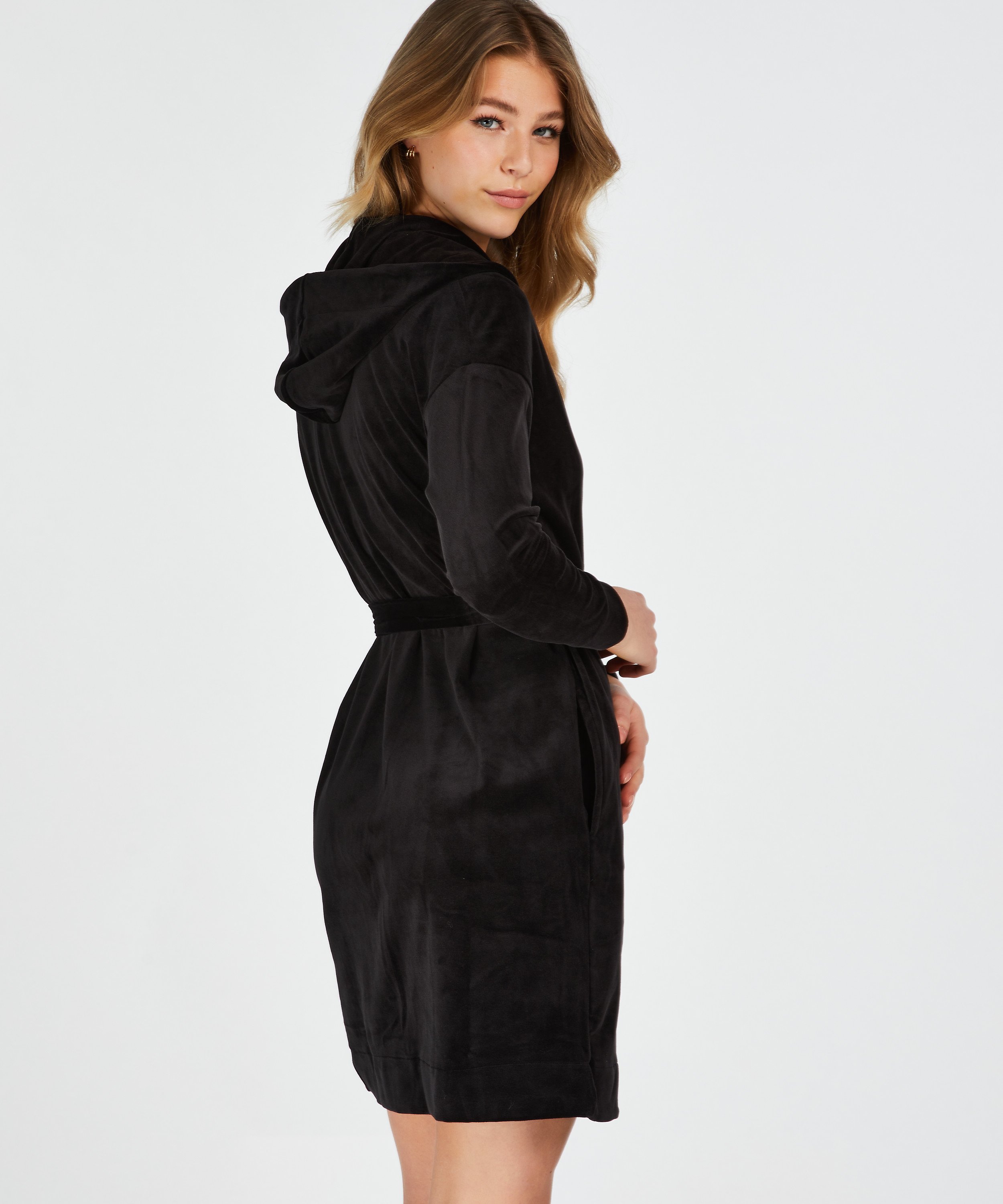 Kr&oacute;tki szlafrok welurowy, Czarny, main