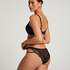 Brazyliany Amala, Czarny