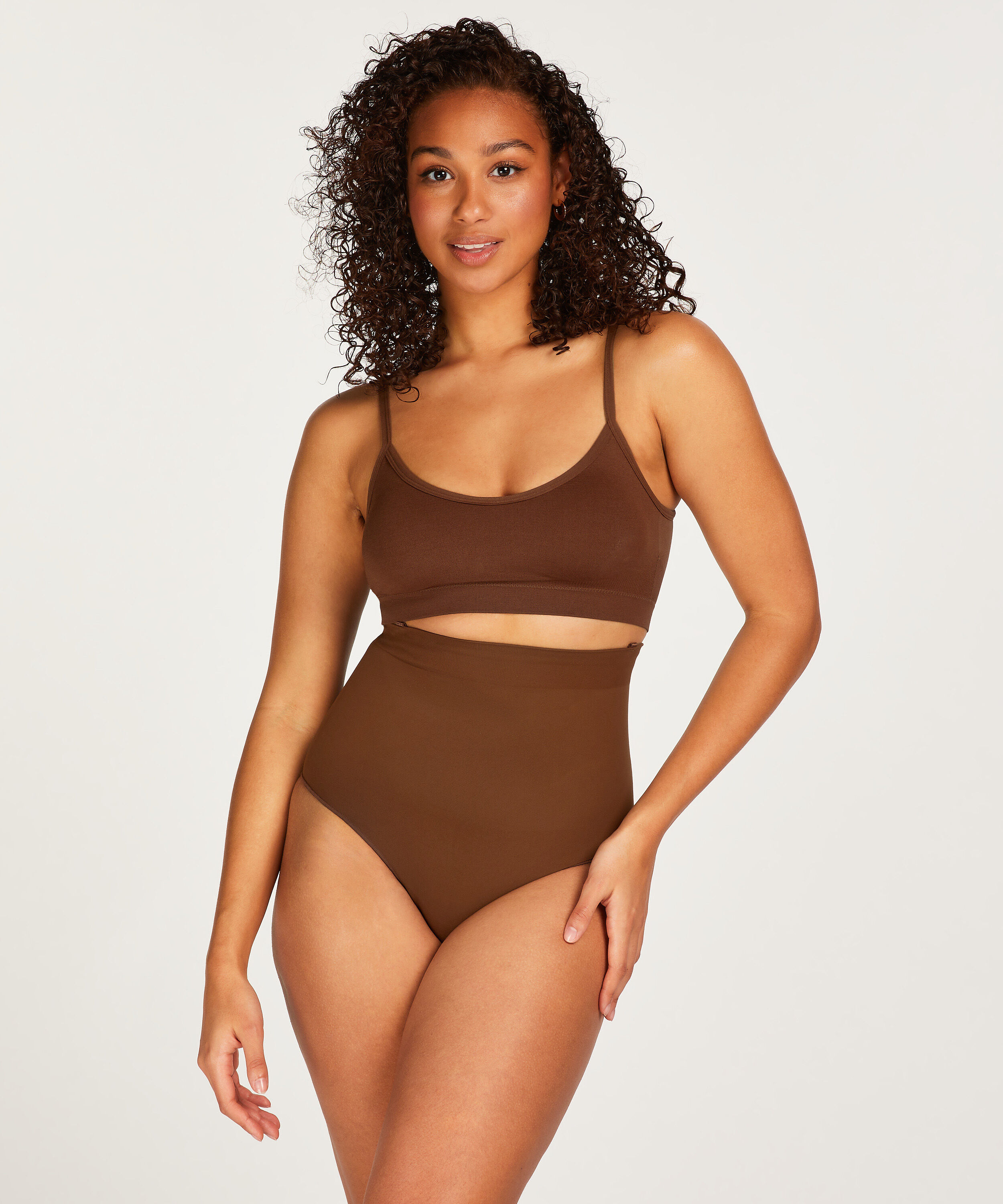 Stringi bezszwowe z wysokim stanem, Czerwony