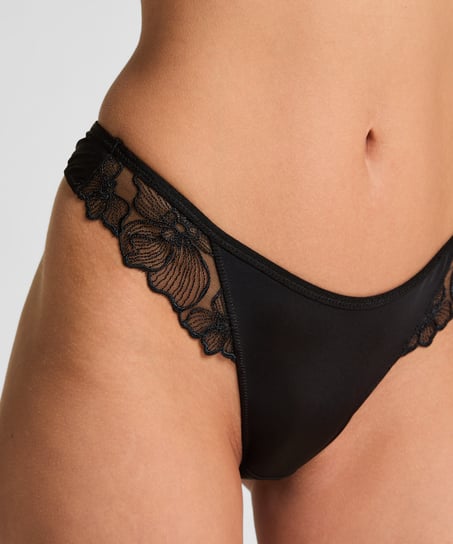 Stringi Jemima, Czarny