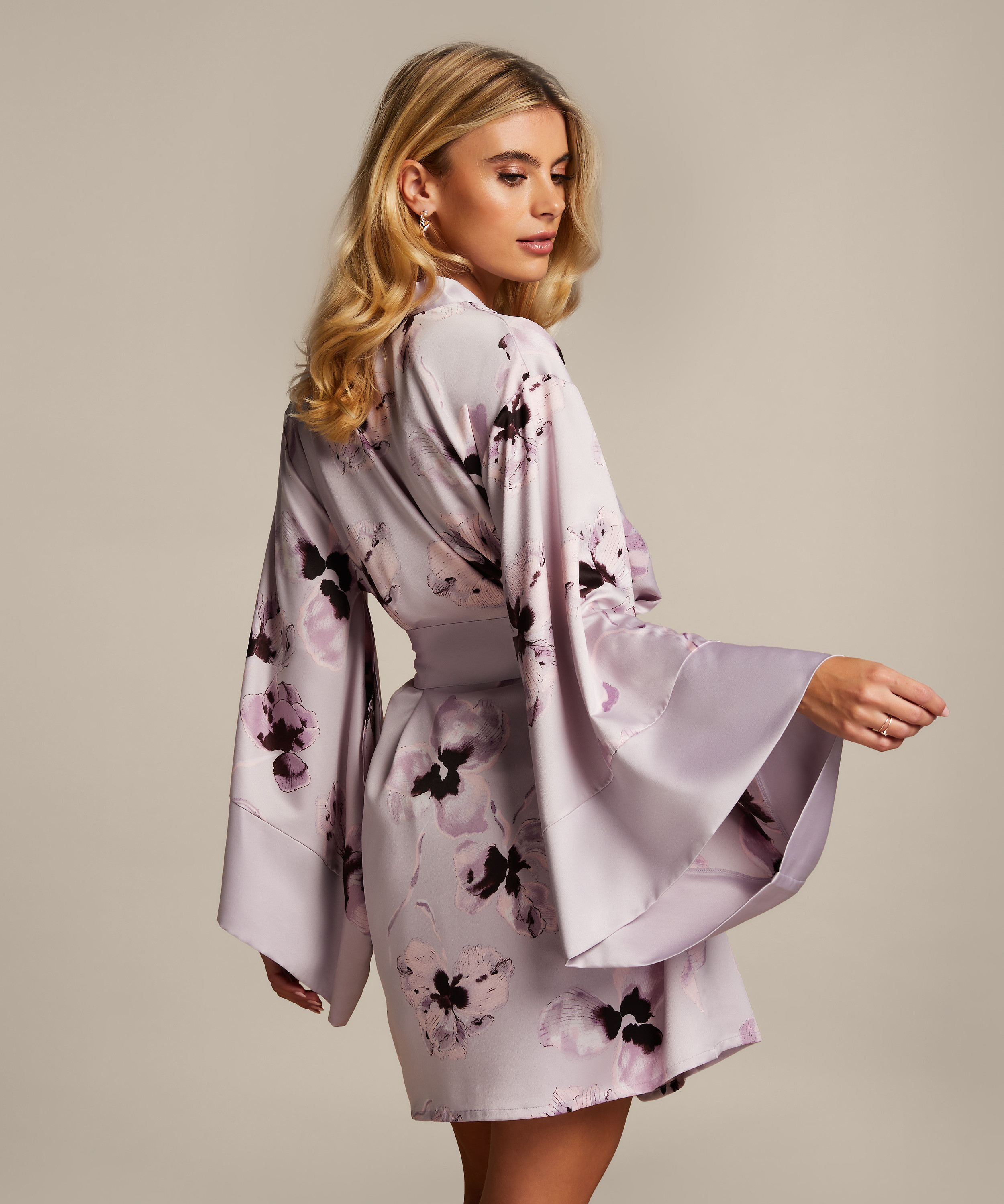 Satynowe kimono, Fioletowy, main